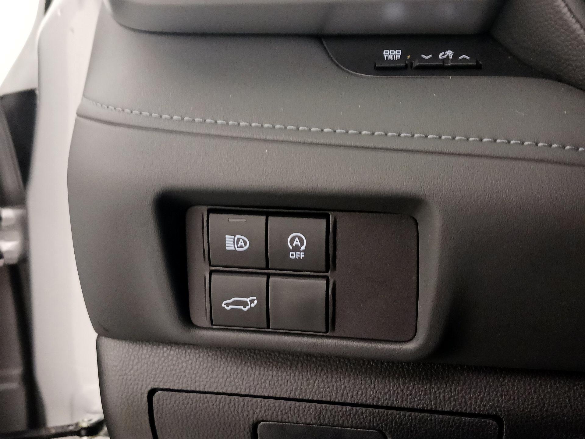 Thumbnail: 2024 Toyota Highlander - 13