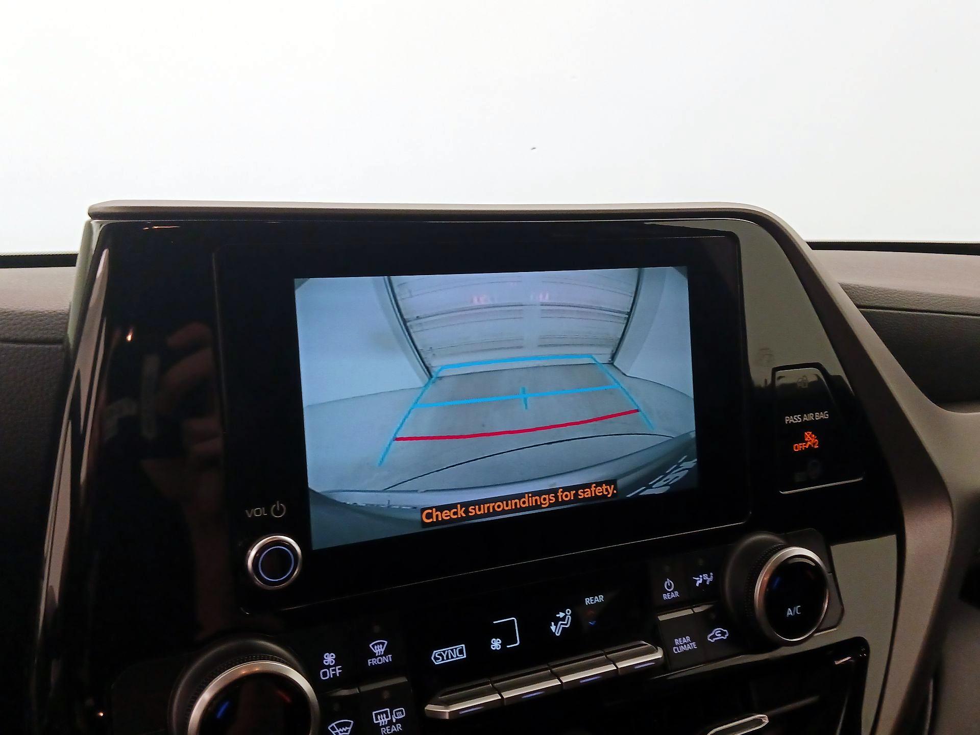 Thumbnail: 2024 Toyota Highlander - 14