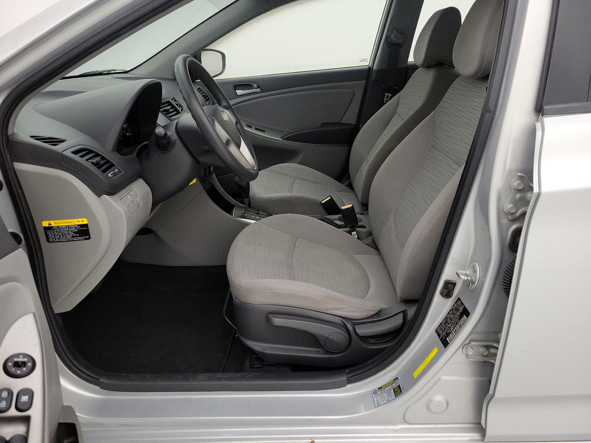 Thumbnail: 2015 Hyundai Accent - 11