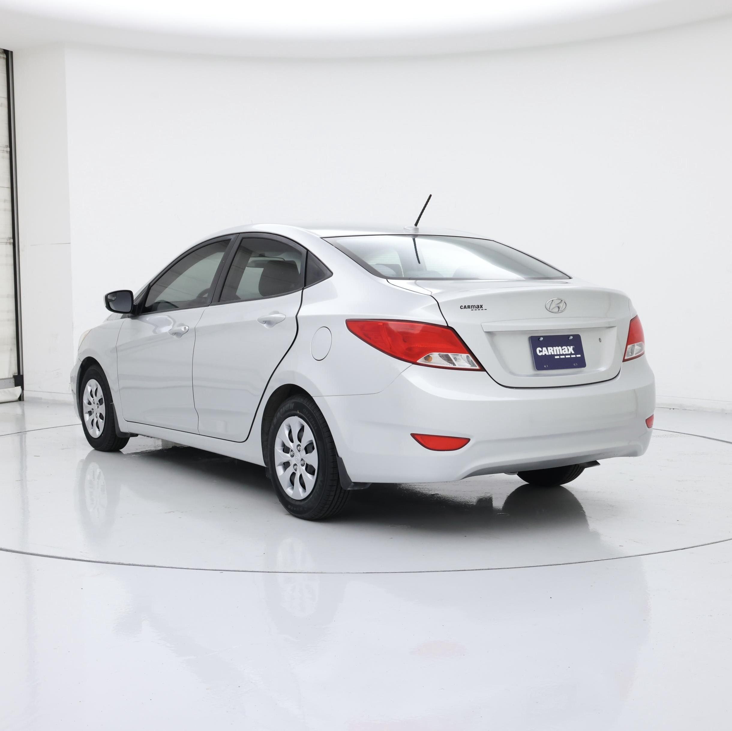 Thumbnail: 2015 Hyundai Accent - 2