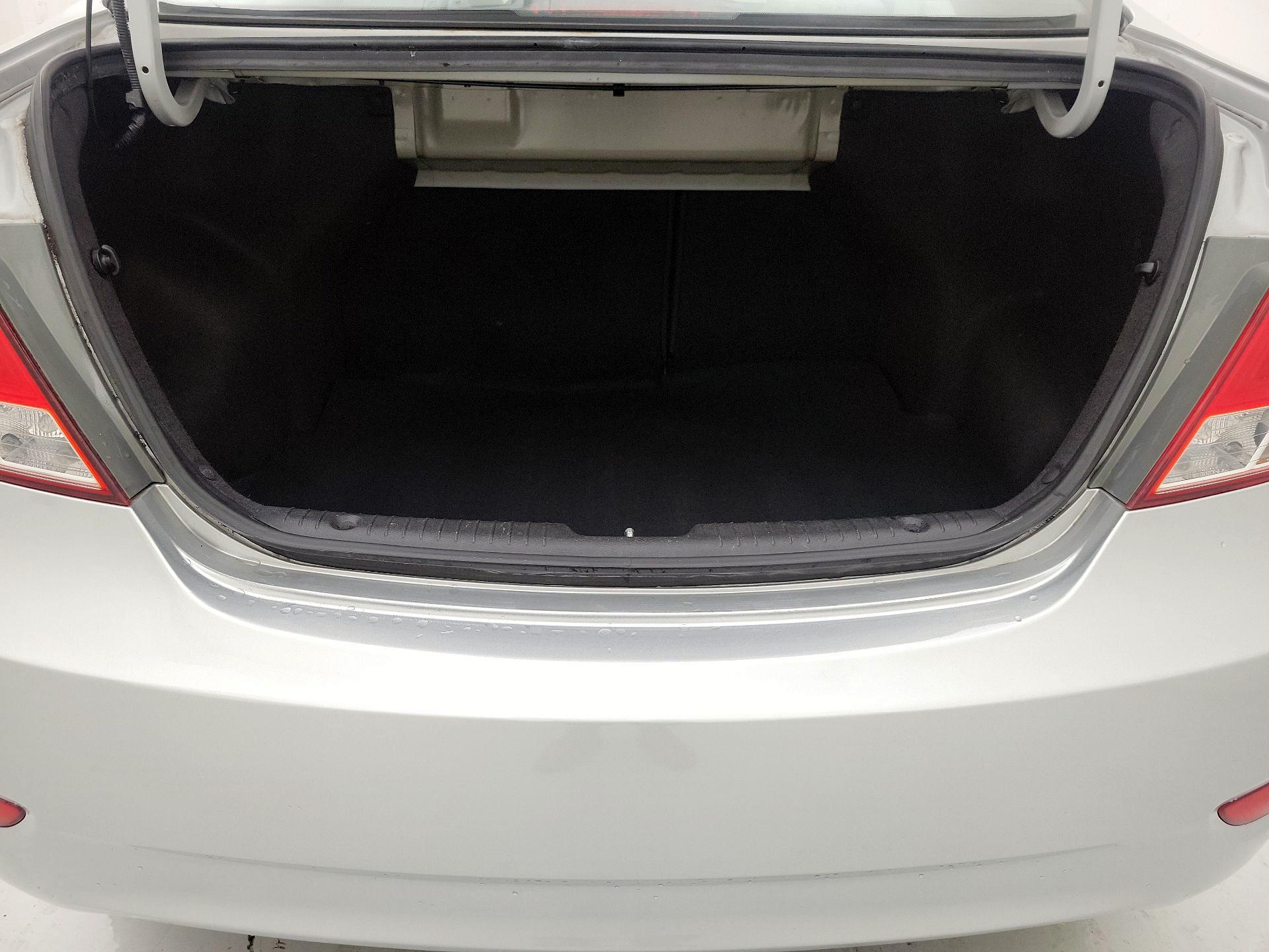 Thumbnail: 2015 Hyundai Accent - 19