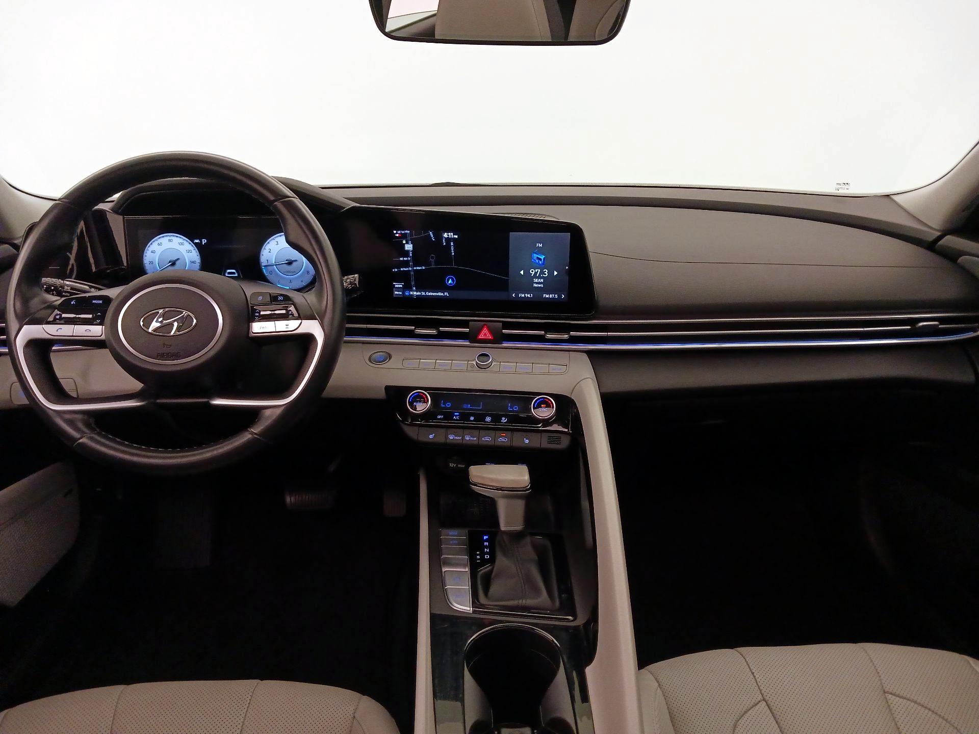 Thumbnail: 2022 Hyundai Elantra - 9