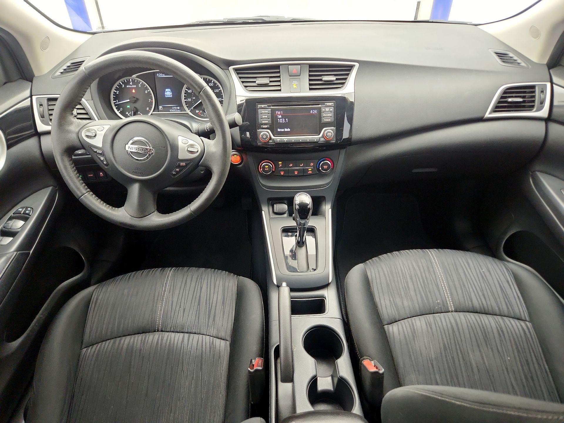 Thumbnail: 2017 Nissan Sentra - 9
