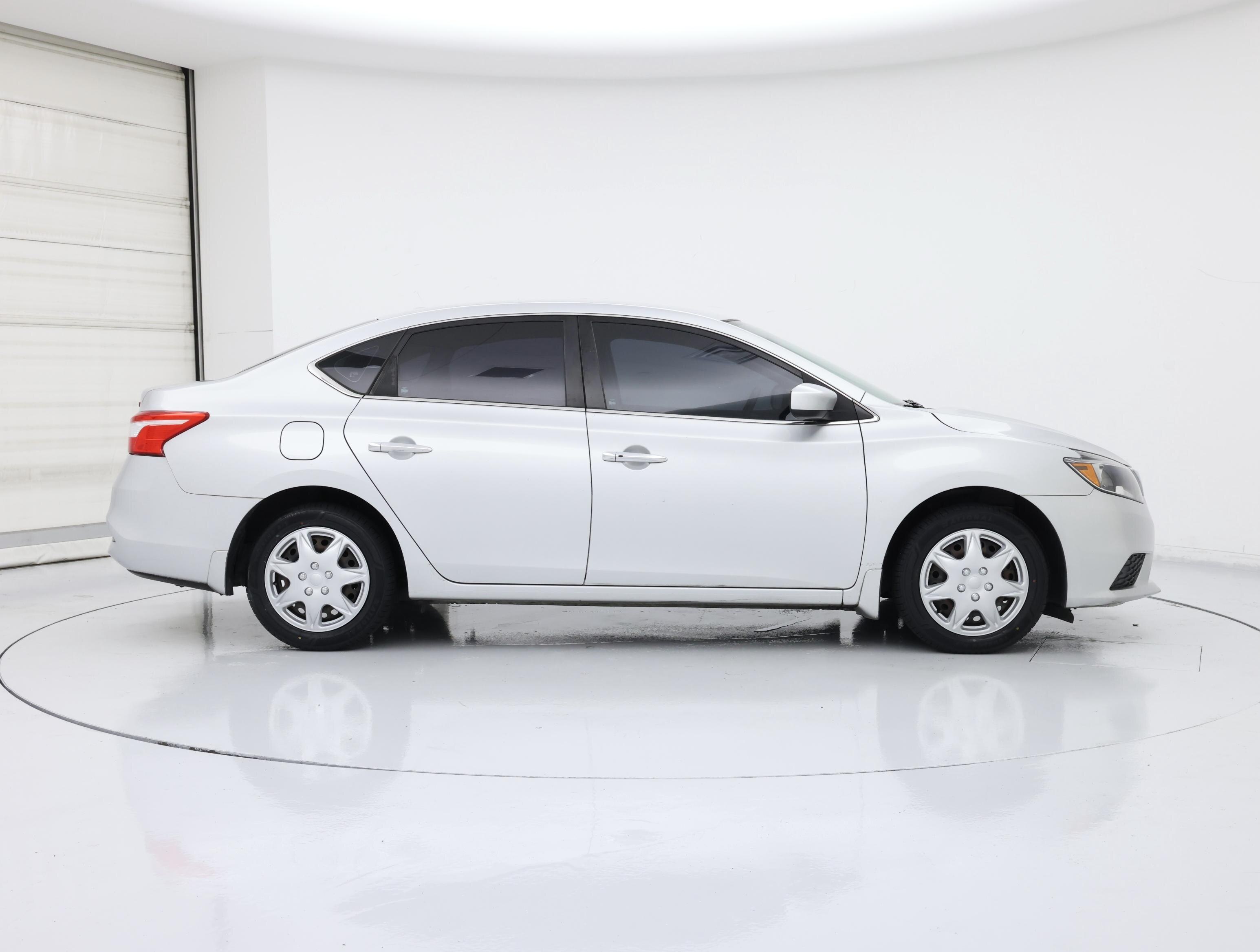 Thumbnail: 2017 Nissan Sentra - 7