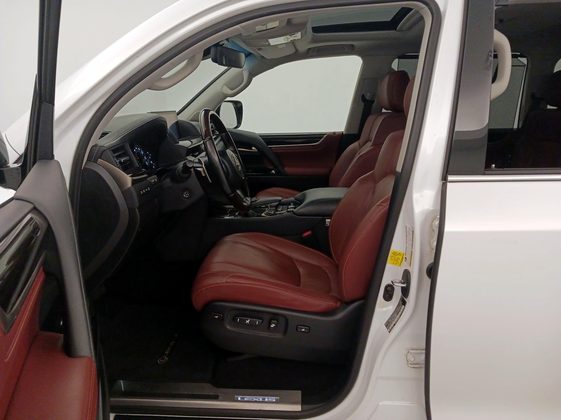 Thumbnail: 2021 Lexus LX - 11