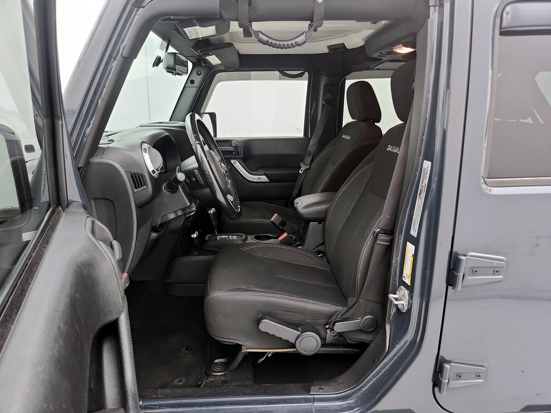 Thumbnail: 2017 Jeep Wrangler - 11