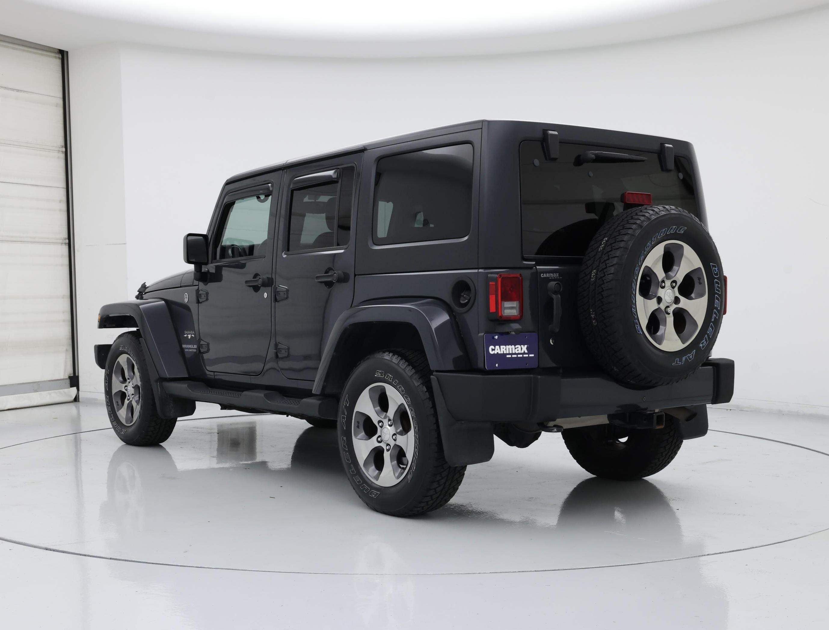 Thumbnail: 2017 Jeep Wrangler - 2