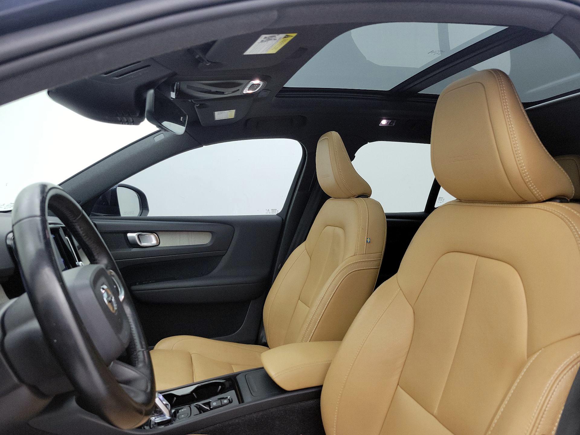 Thumbnail: 2020 Volvo XC40 - 20