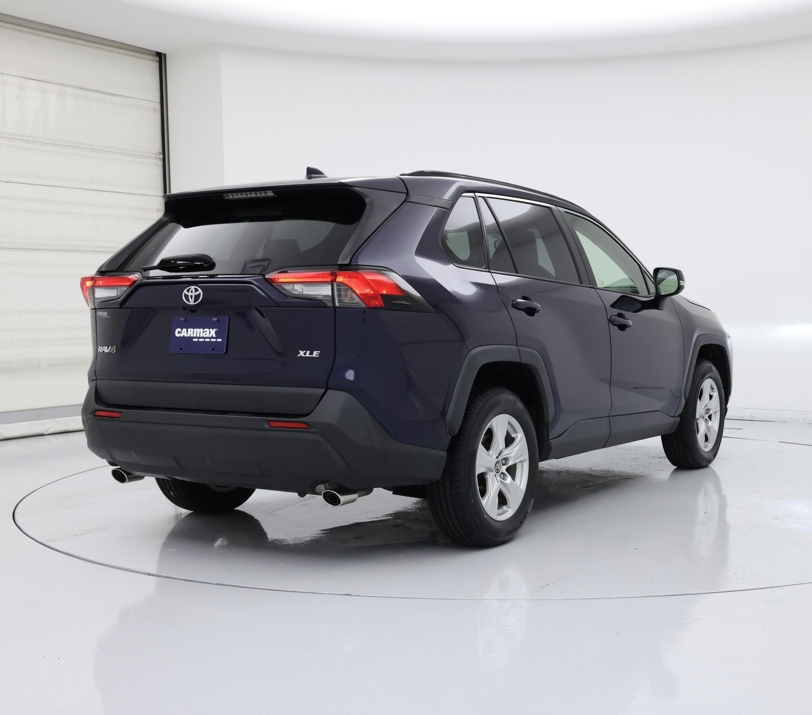 Thumbnail: 2019 Toyota RAV4 - 8