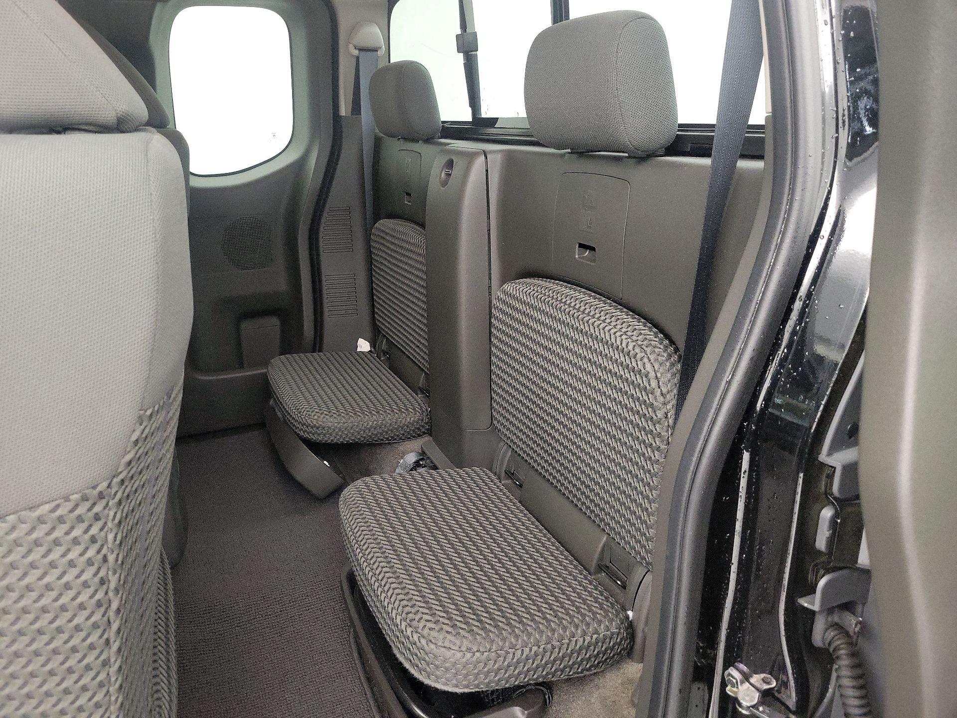 Thumbnail: 2017 Nissan Frontier - 18
