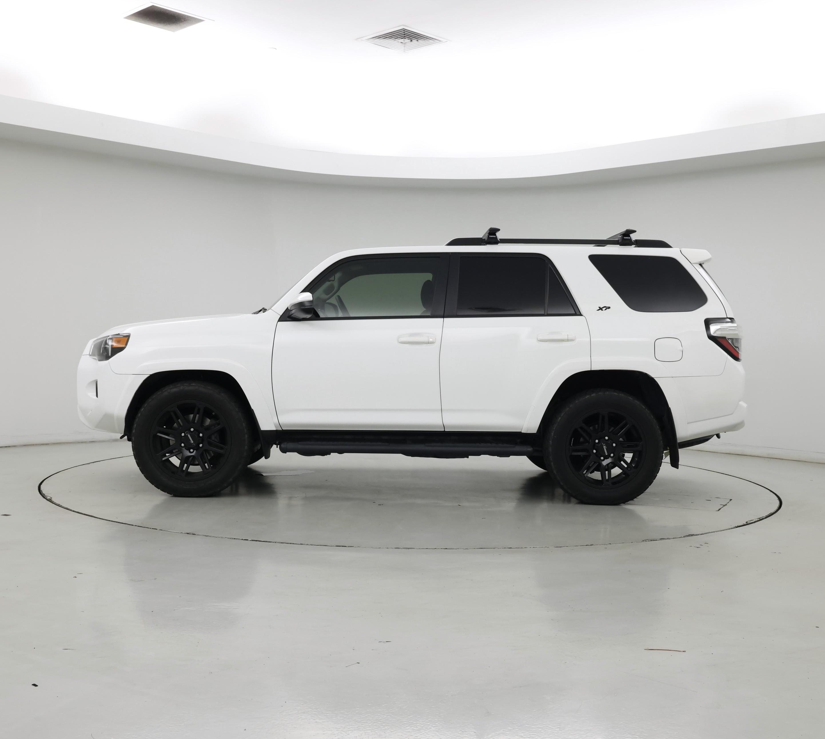 Thumbnail: 2021 Toyota 4Runner - 3