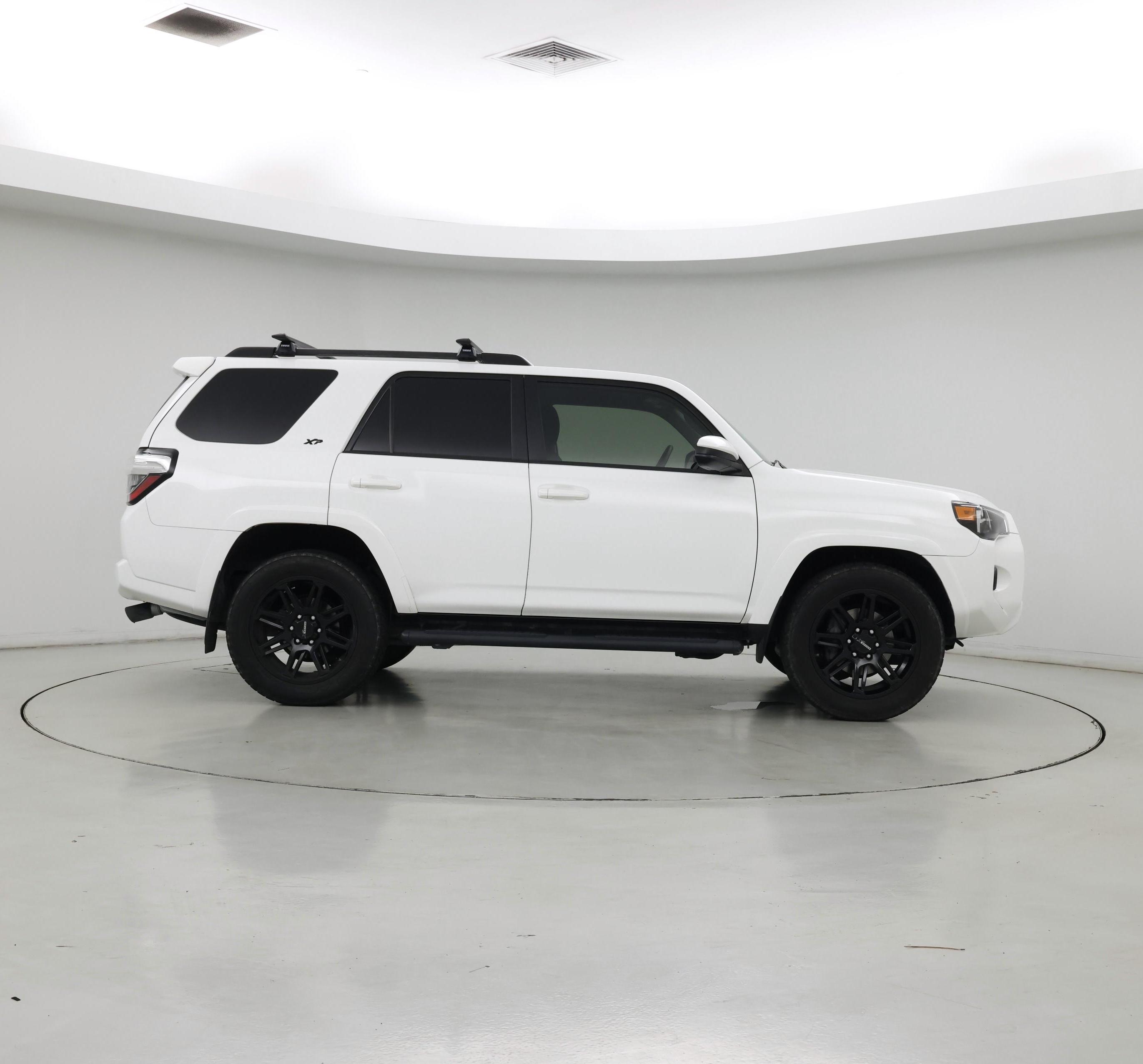 Thumbnail: 2021 Toyota 4Runner - 7