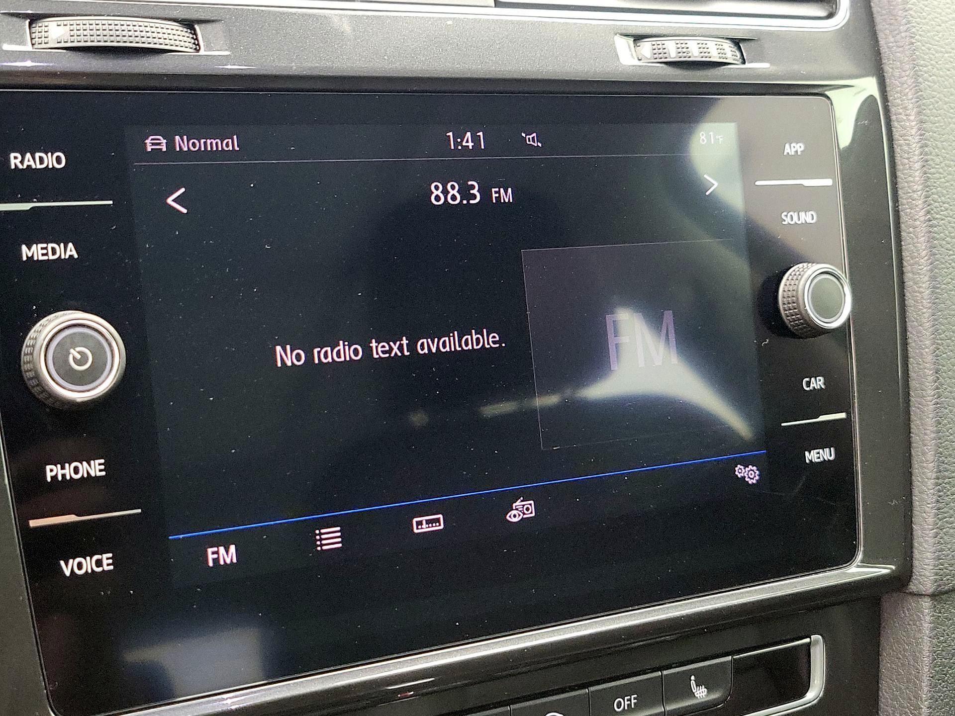 Thumbnail: 2019 Volkswagen Golf - 15