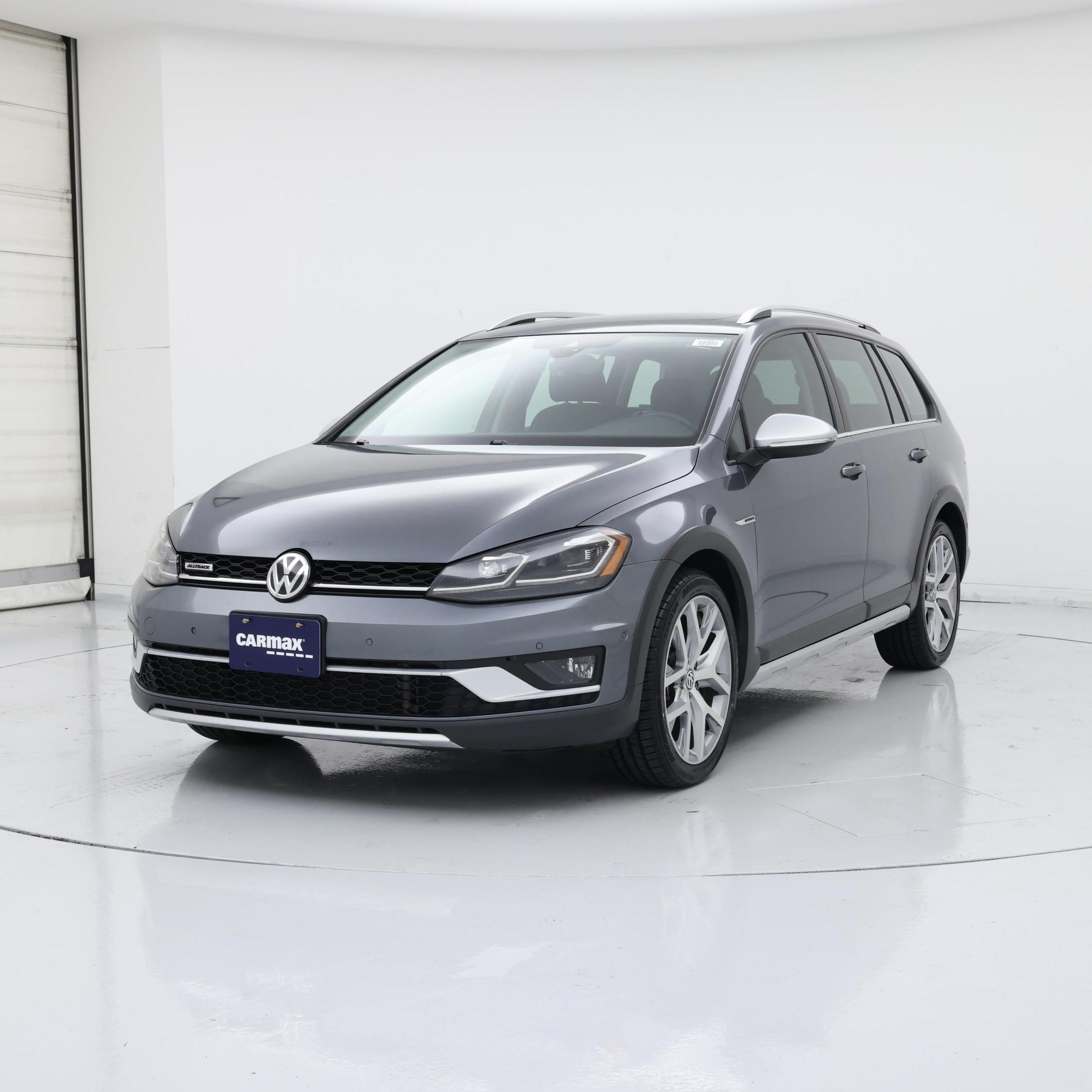 Thumbnail: 2019 Volkswagen Golf - 4