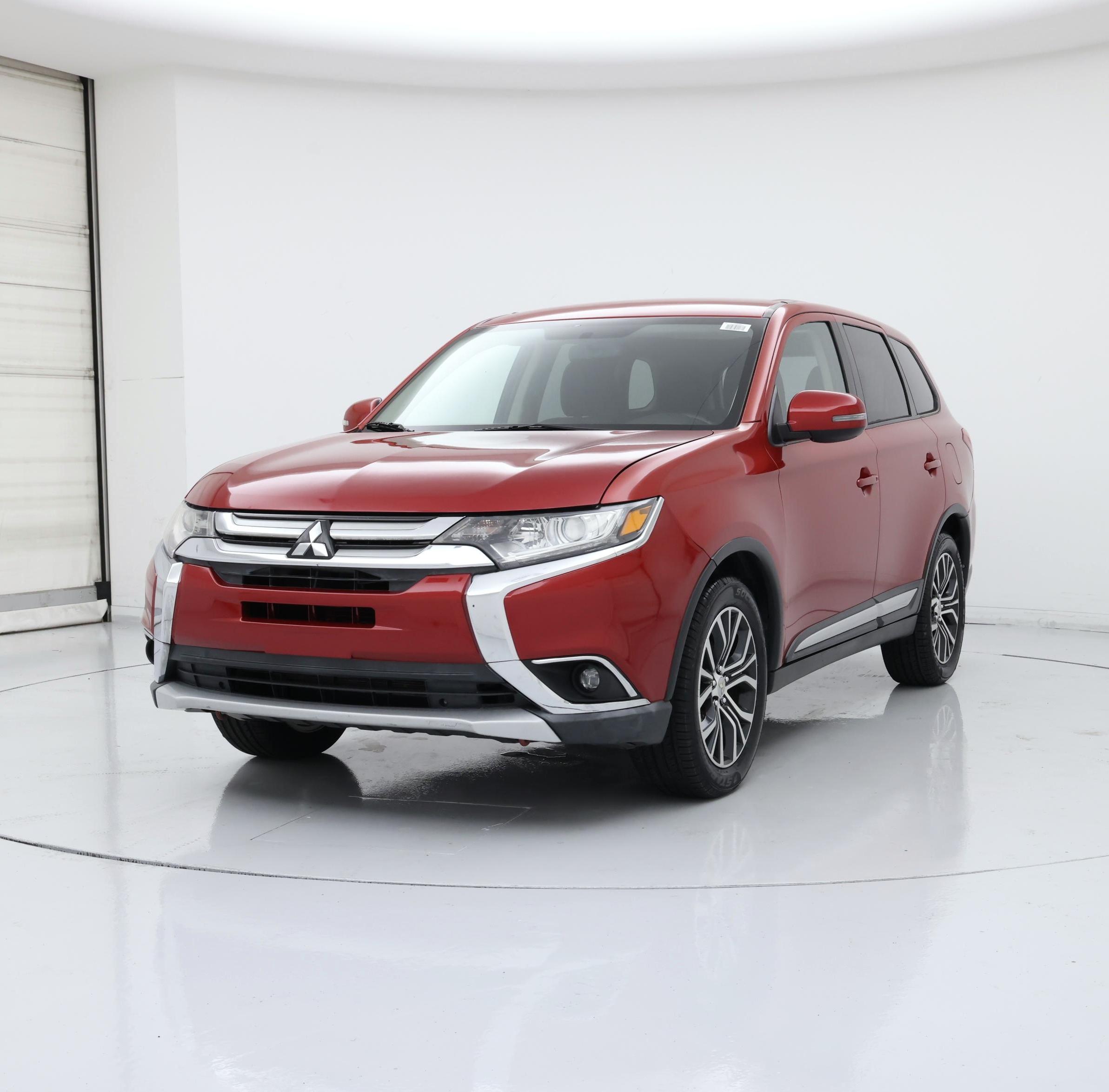 Thumbnail: 2017 Mitsubishi Outlander - 4
