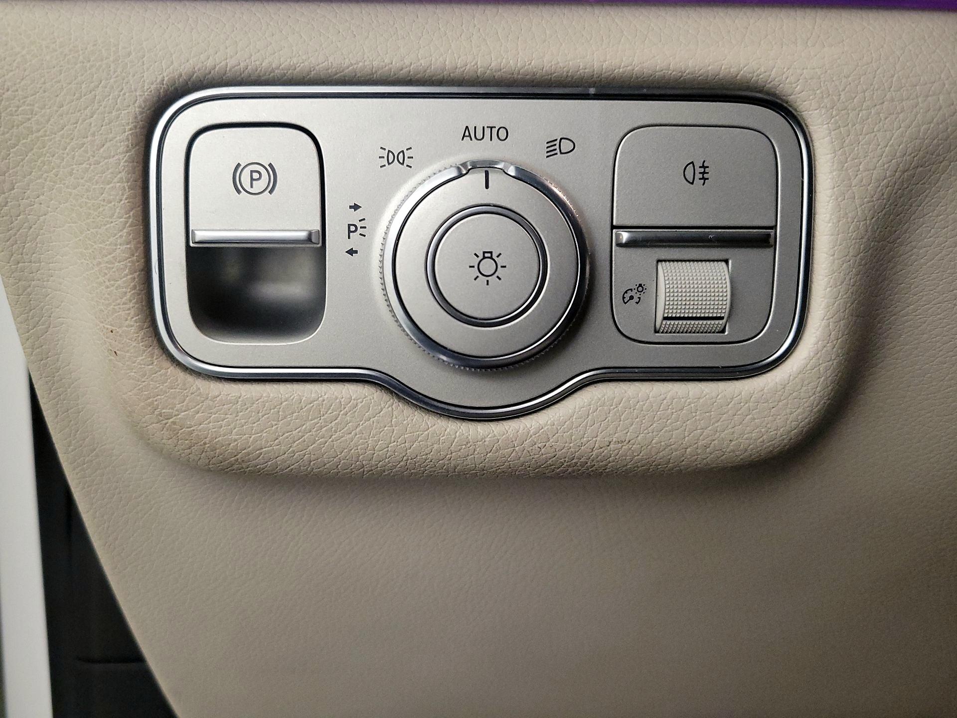 Thumbnail: 2021 Mercedes-Benz GLE - 13