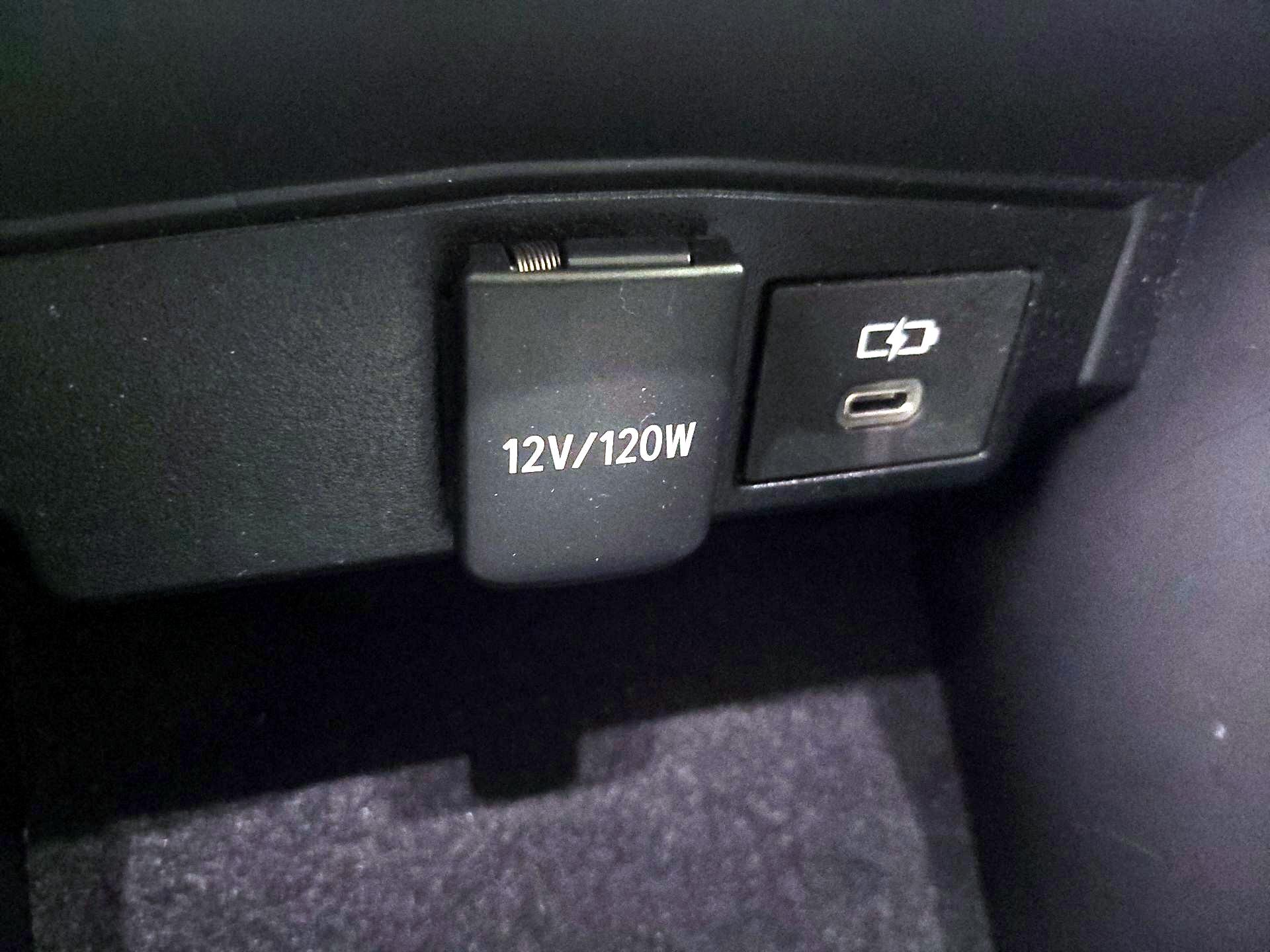 Thumbnail: 2024 Toyota Corolla - 18