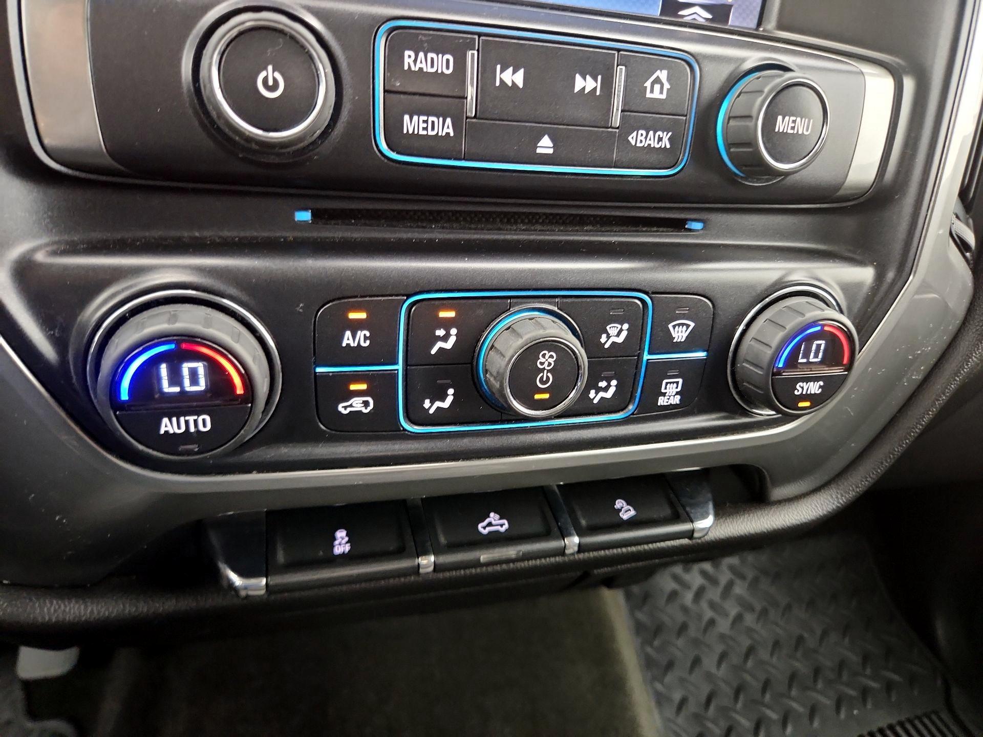 Thumbnail: 2014 Chevrolet Silverado 1500 - 16
