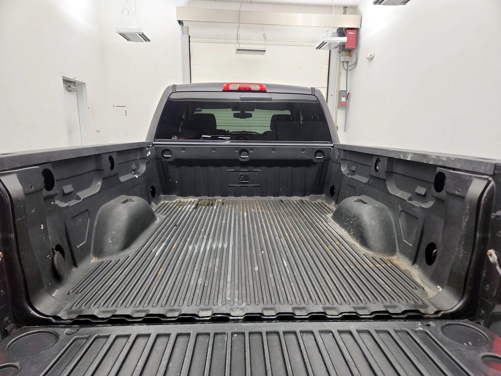 Thumbnail: 2014 Chevrolet Silverado 1500 - 19