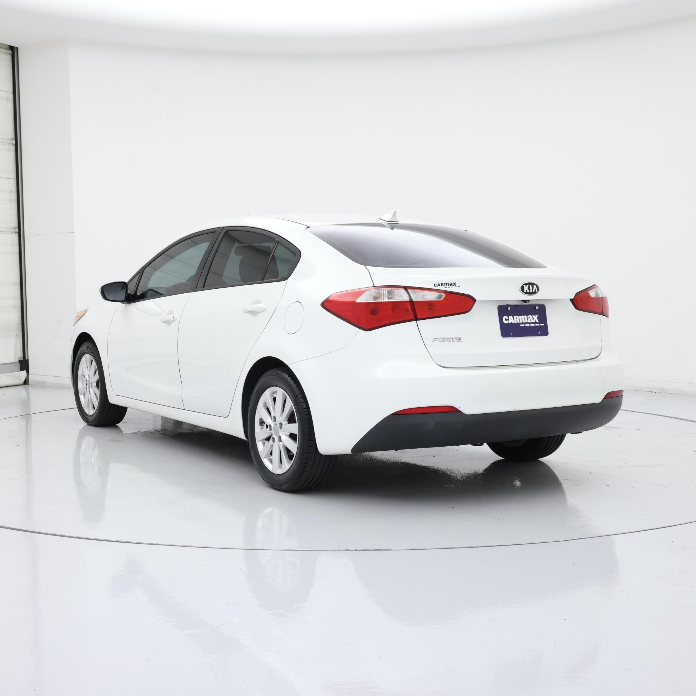 Thumbnail: 2016 Kia Forte - 2