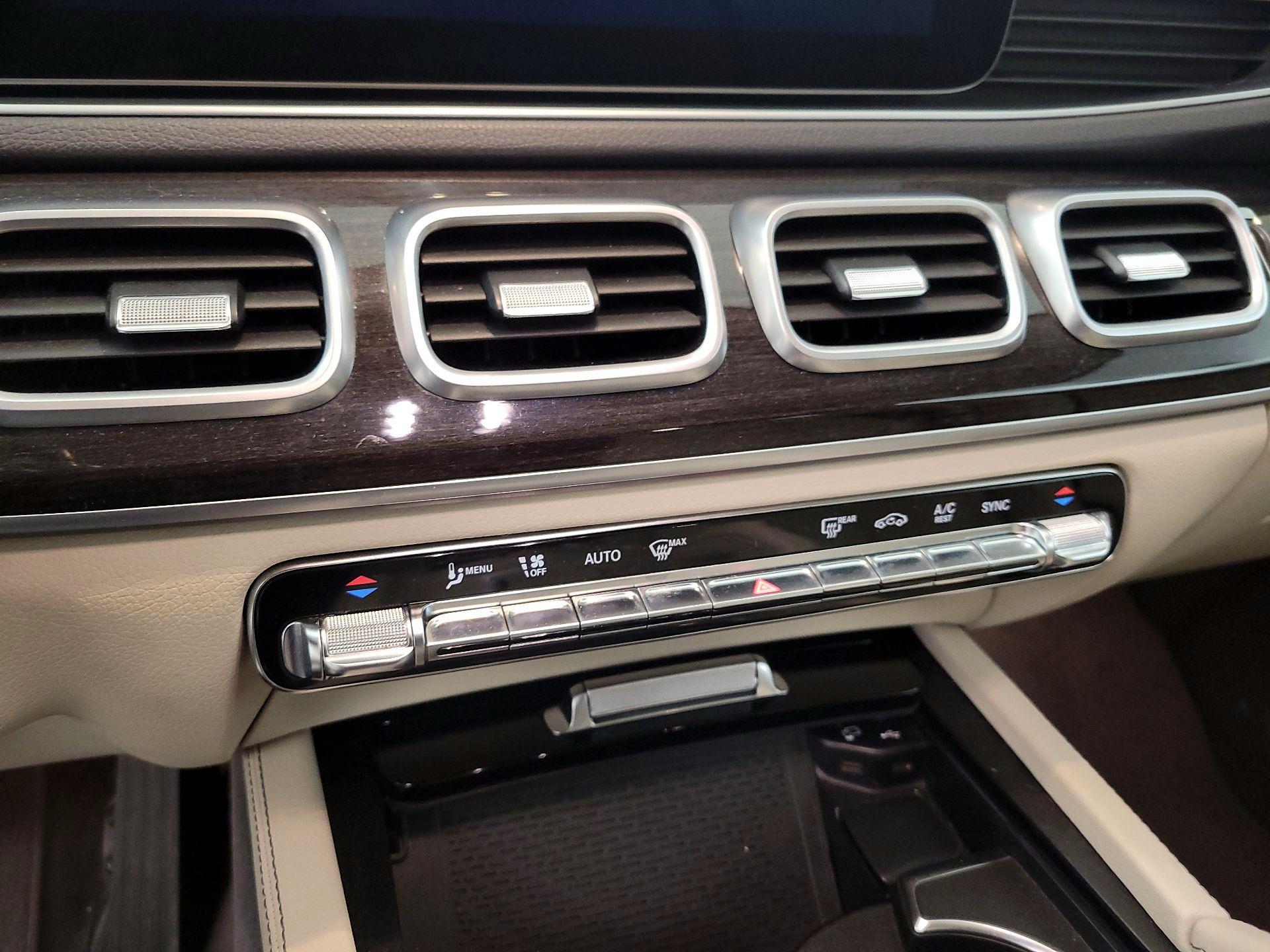 Thumbnail: 2020 Mercedes-Benz GLE - 17