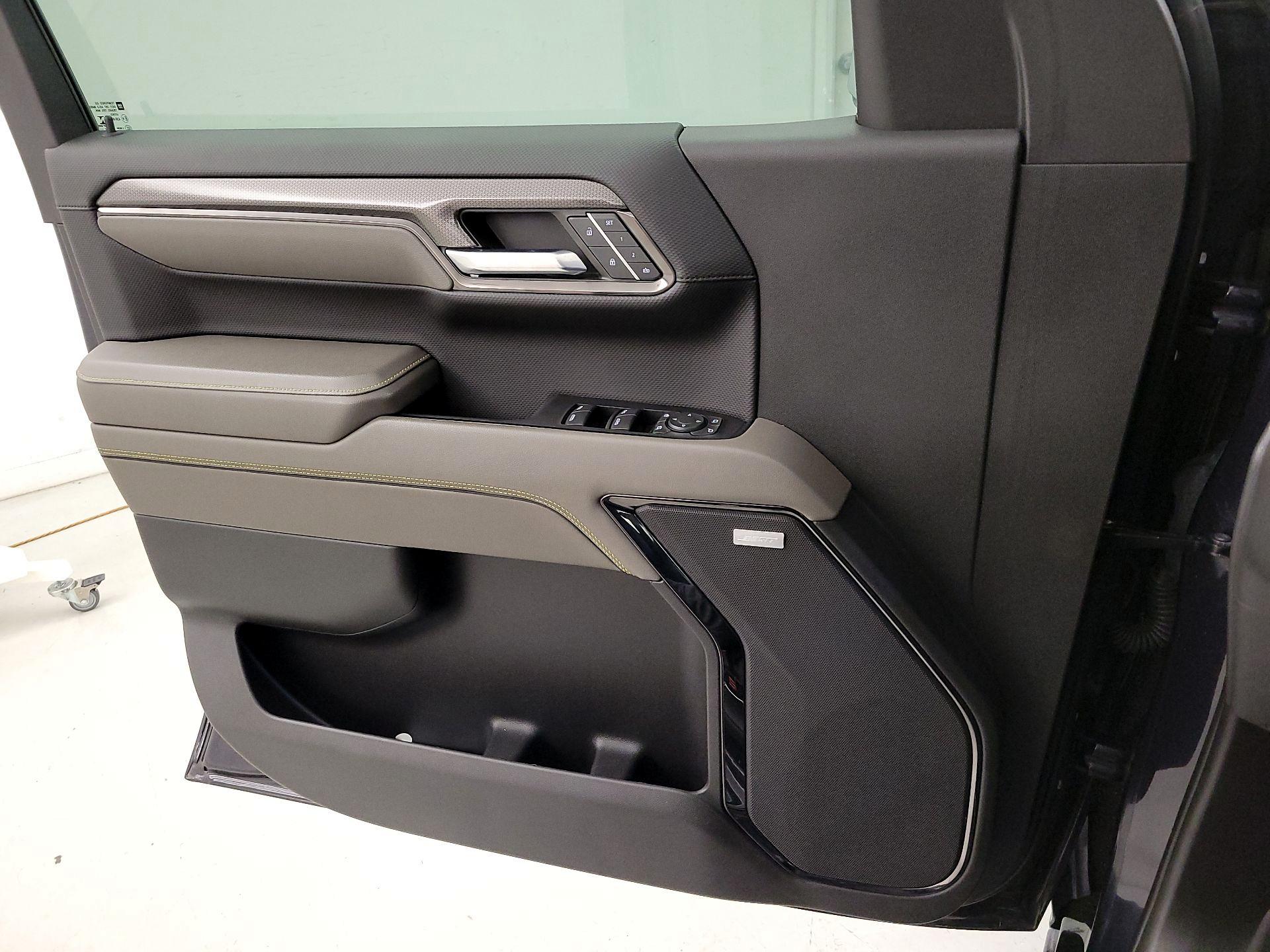 Thumbnail: 2022 Chevrolet Silverado 1500 - 10