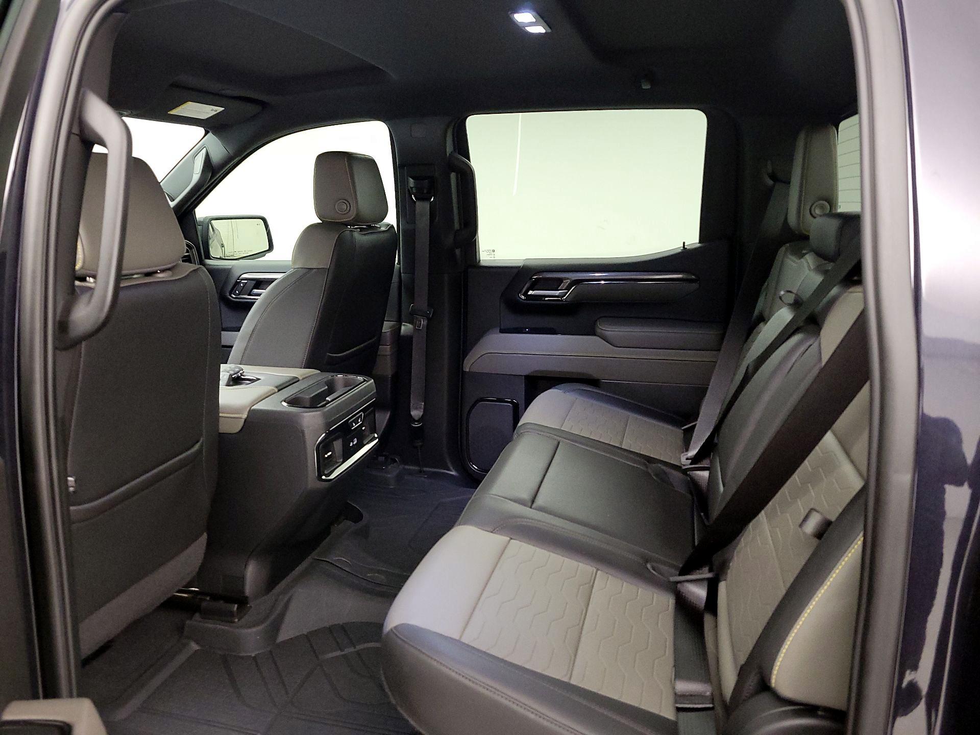 Thumbnail: 2022 Chevrolet Silverado 1500 - 17