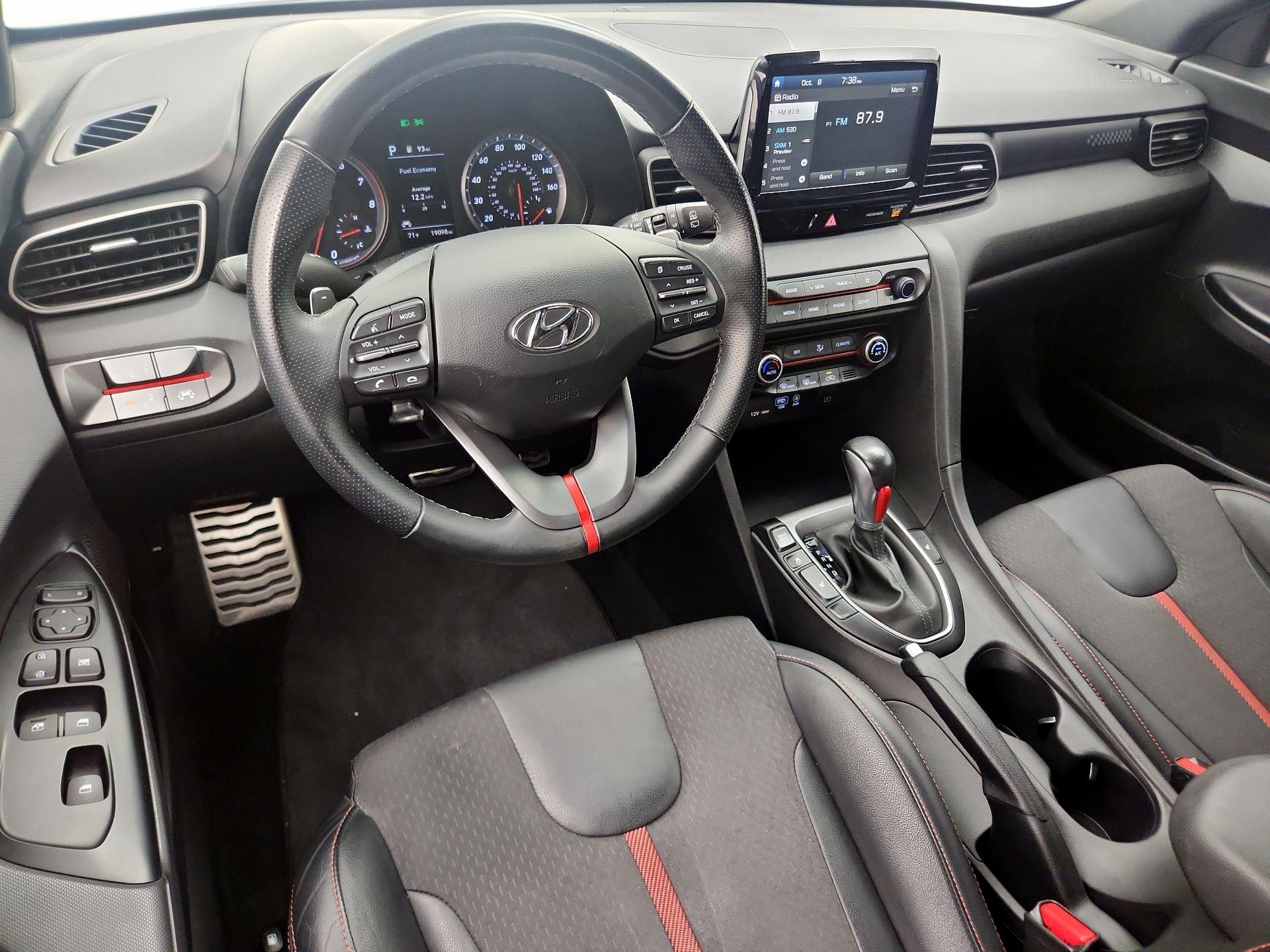 Thumbnail: 2019 Hyundai Veloster - 9