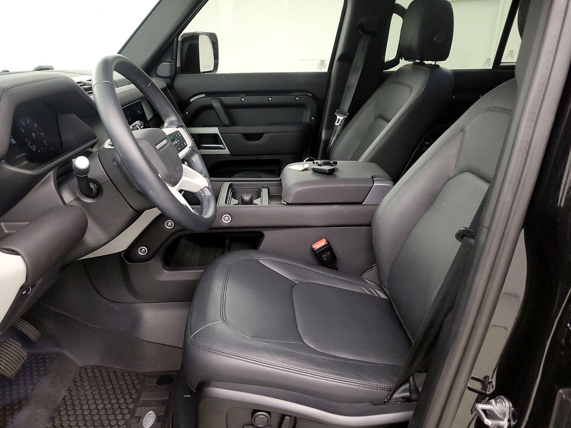 Thumbnail: 2024 Land Rover Defender - 11