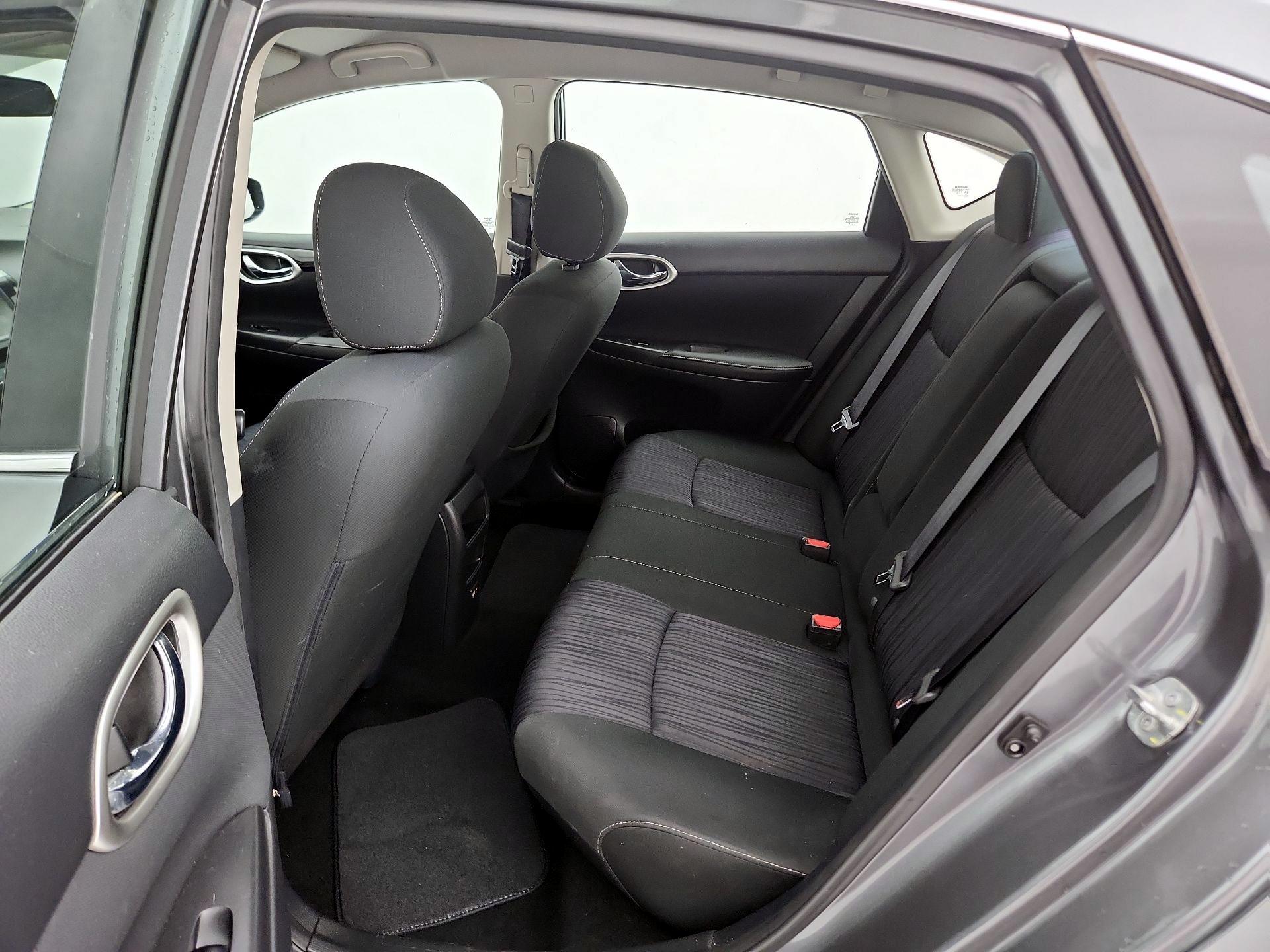 Thumbnail: 2019 Nissan Sentra - 18