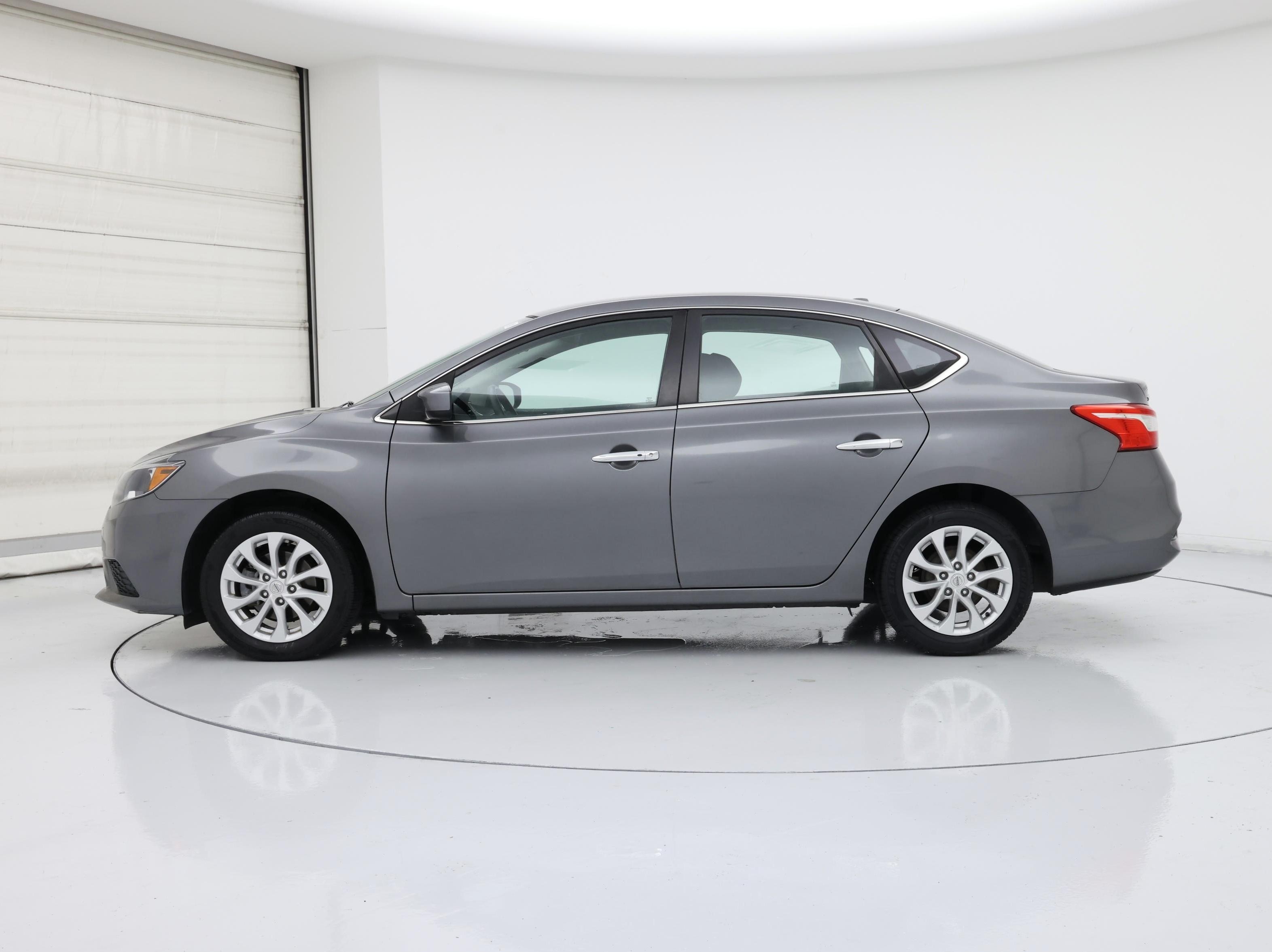 Thumbnail: 2019 Nissan Sentra - 3