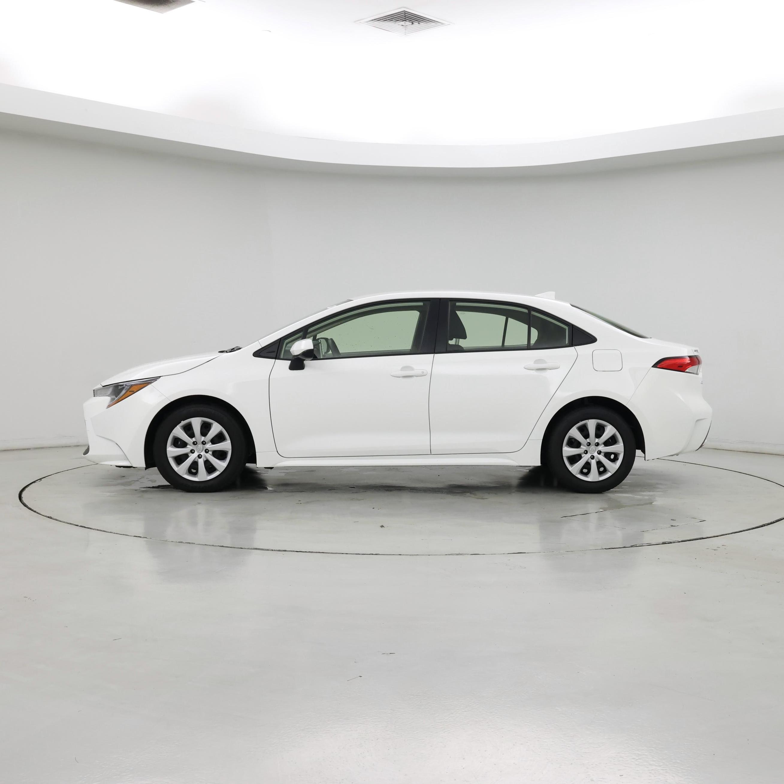 Thumbnail: 2021 Toyota Corolla - 3