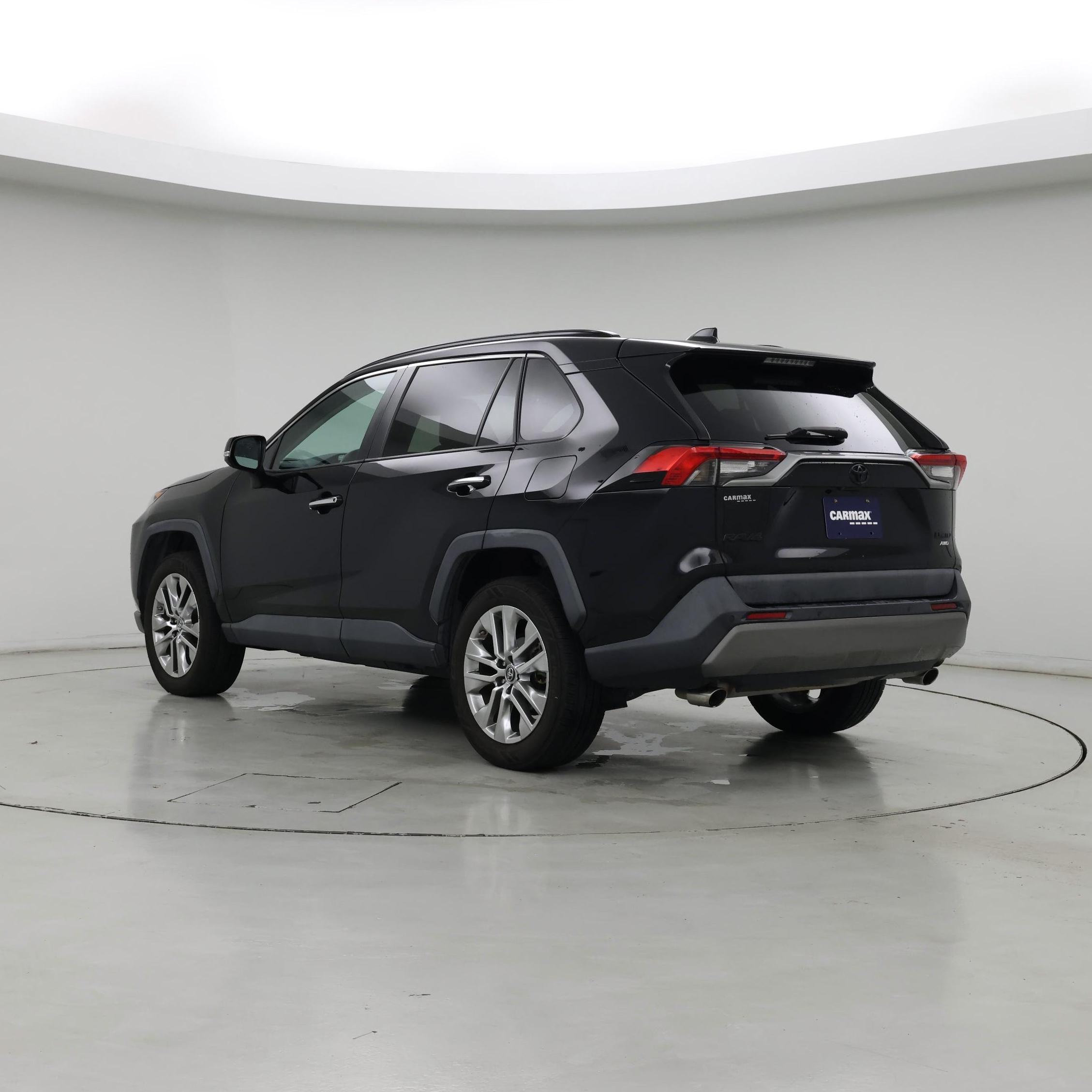 Thumbnail: 2019 Toyota RAV4 - 2