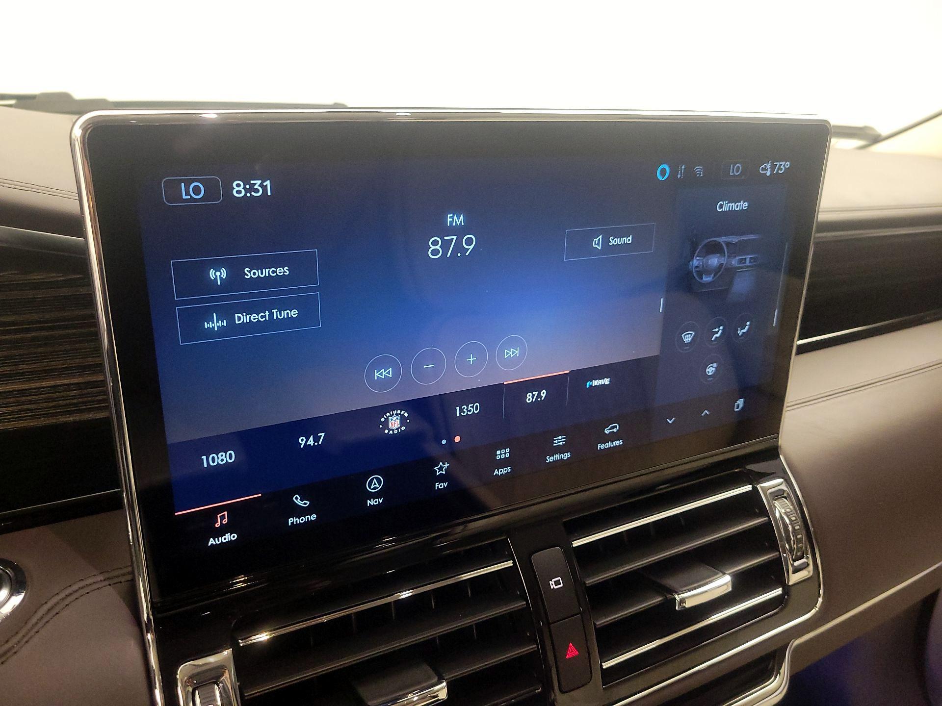 Thumbnail: 2024 Lincoln Navigator L - 16