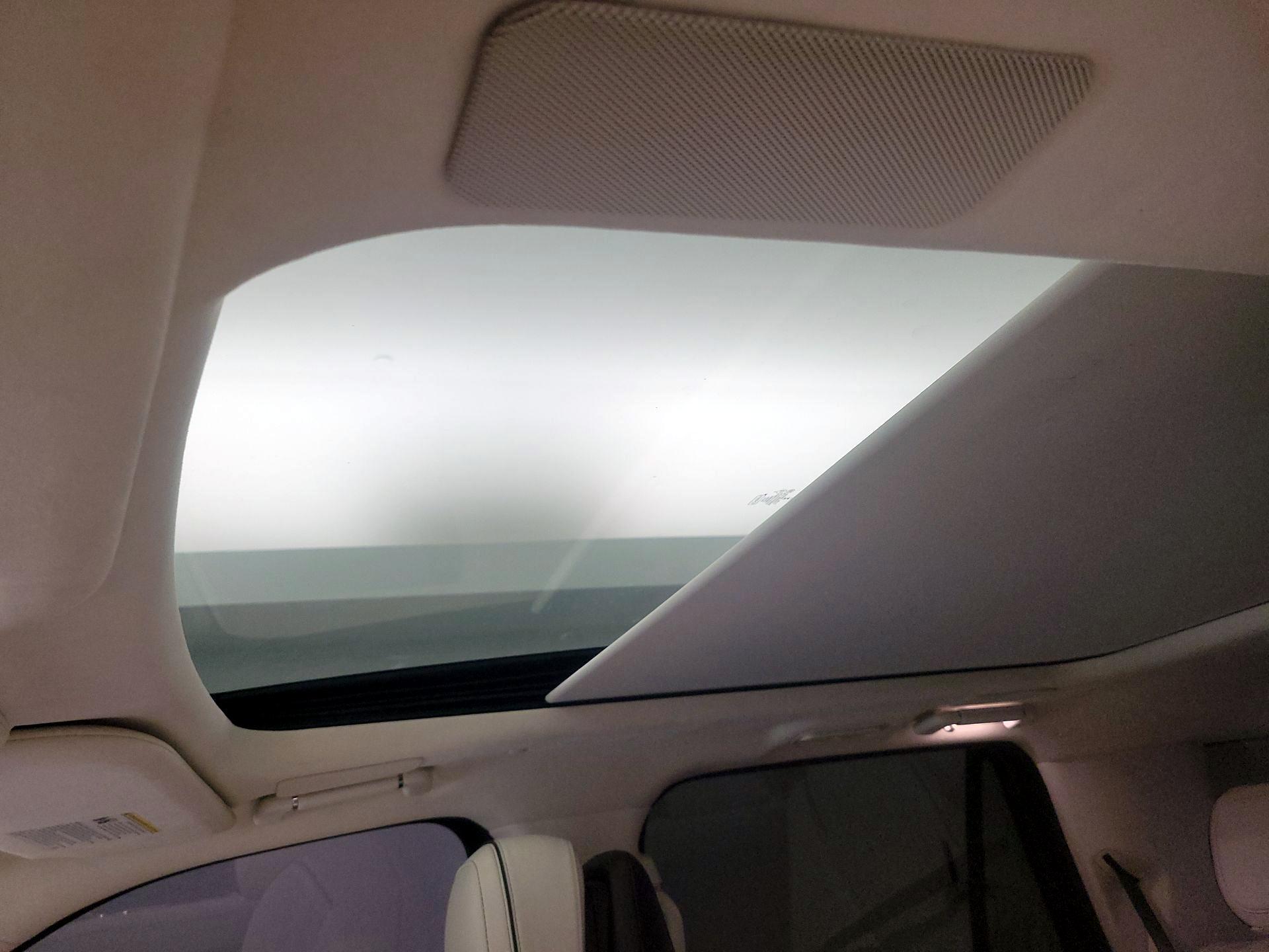 Thumbnail: 2024 Lincoln Navigator L - 20