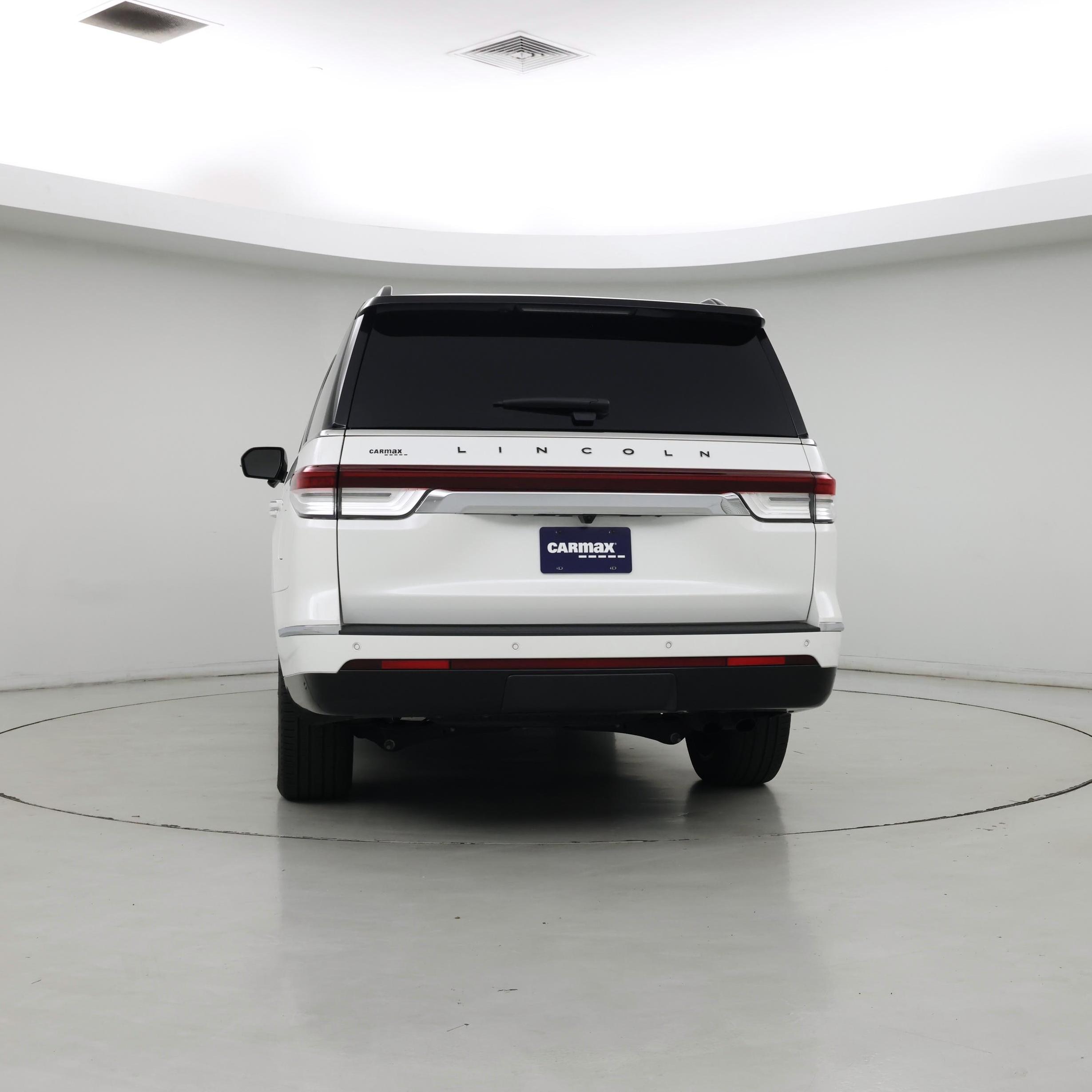 Thumbnail: 2024 Lincoln Navigator L - 6