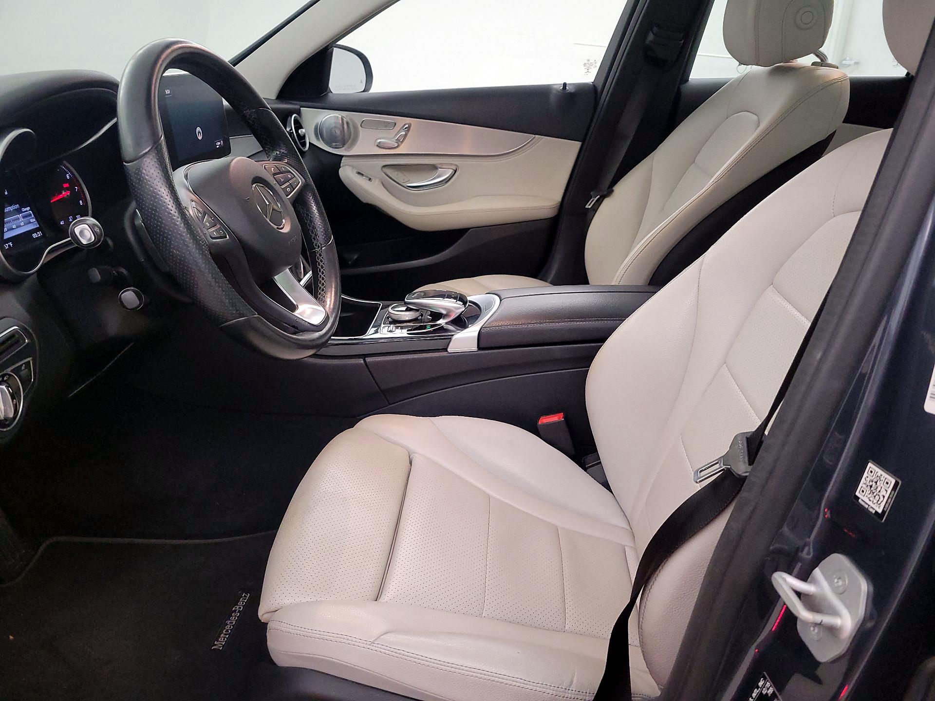 Thumbnail: 2016 Mercedes-Benz C-Class - 11