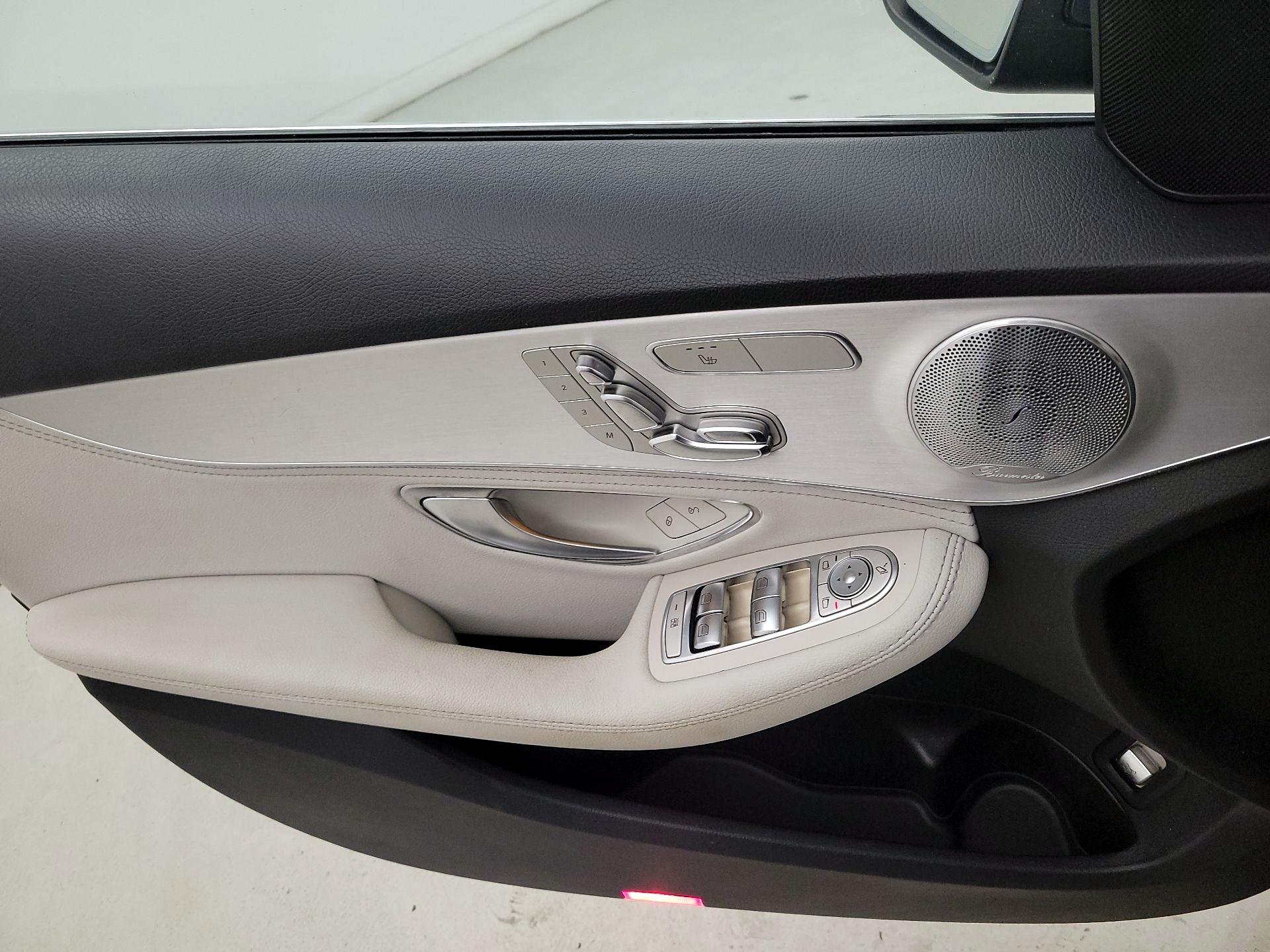 Thumbnail: 2016 Mercedes-Benz C-Class - 12