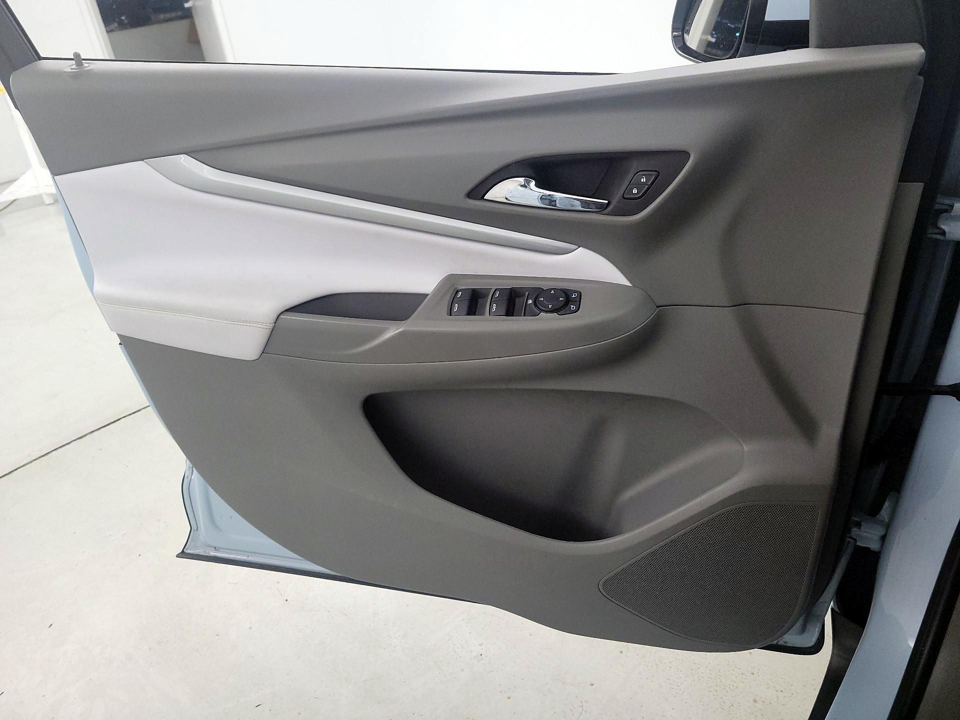 Thumbnail: 2023 Chevrolet Bolt EUV - 12