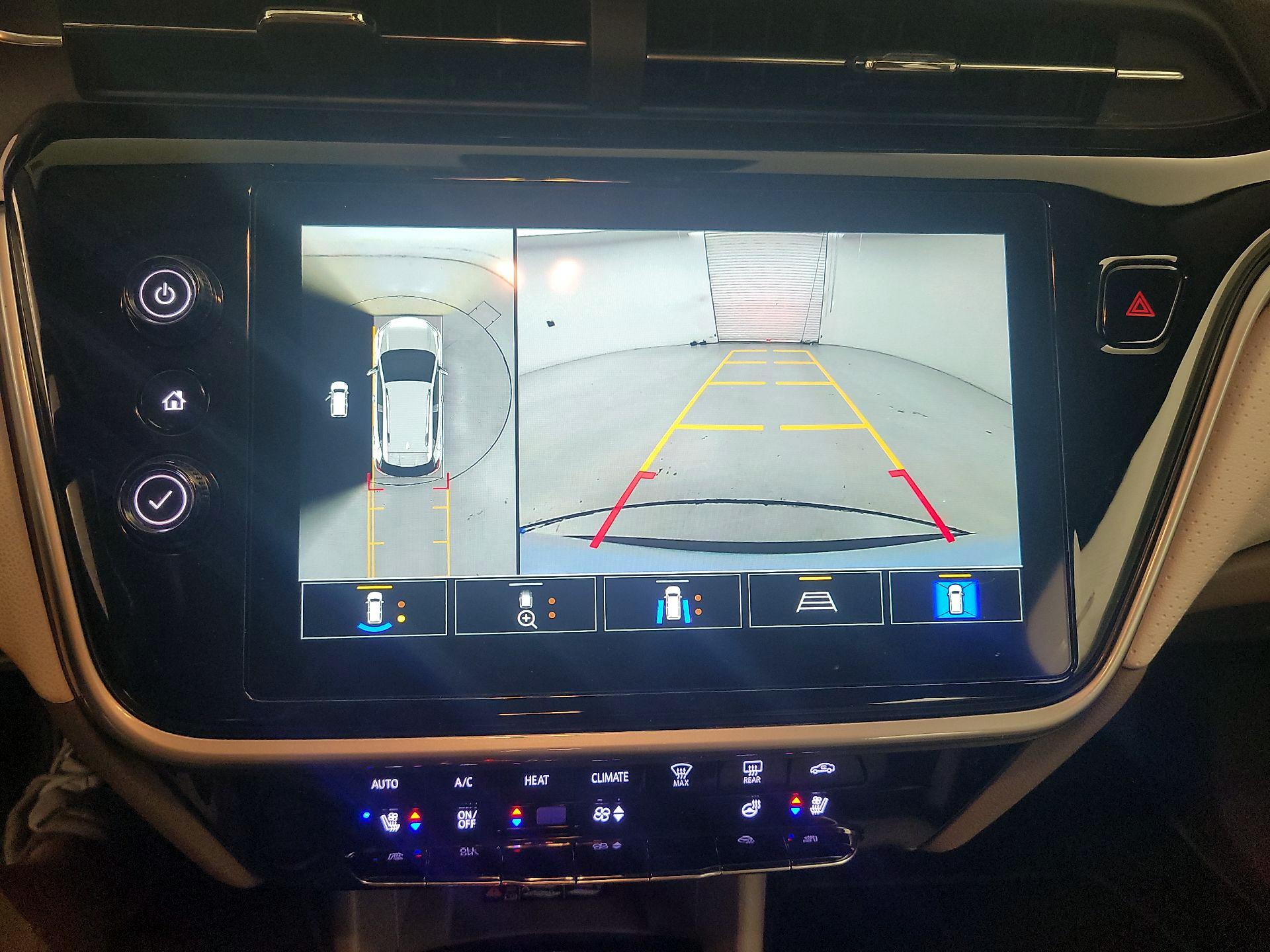 Thumbnail: 2023 Chevrolet Bolt EUV - 15
