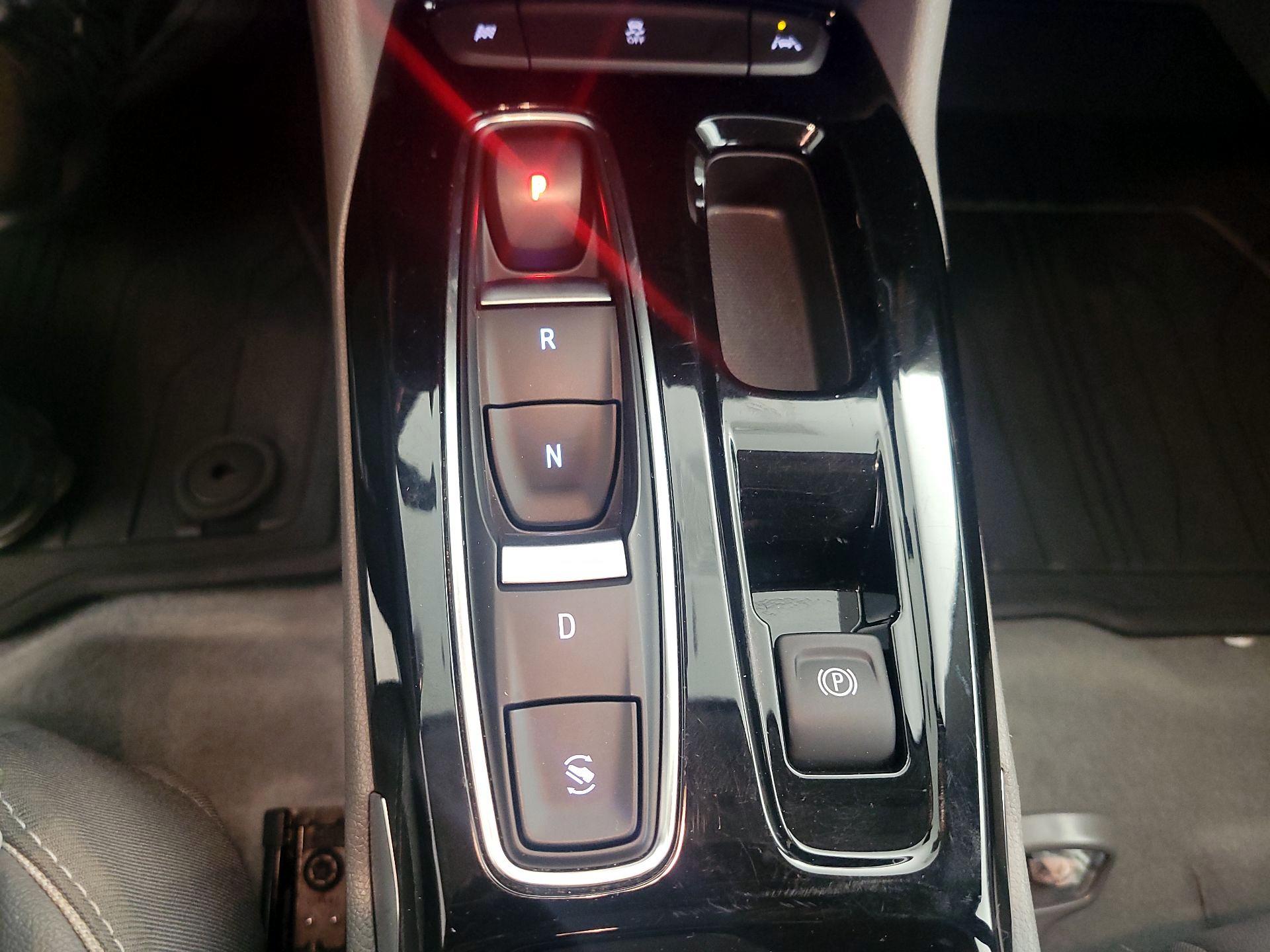 Thumbnail: 2023 Chevrolet Bolt EUV - 18