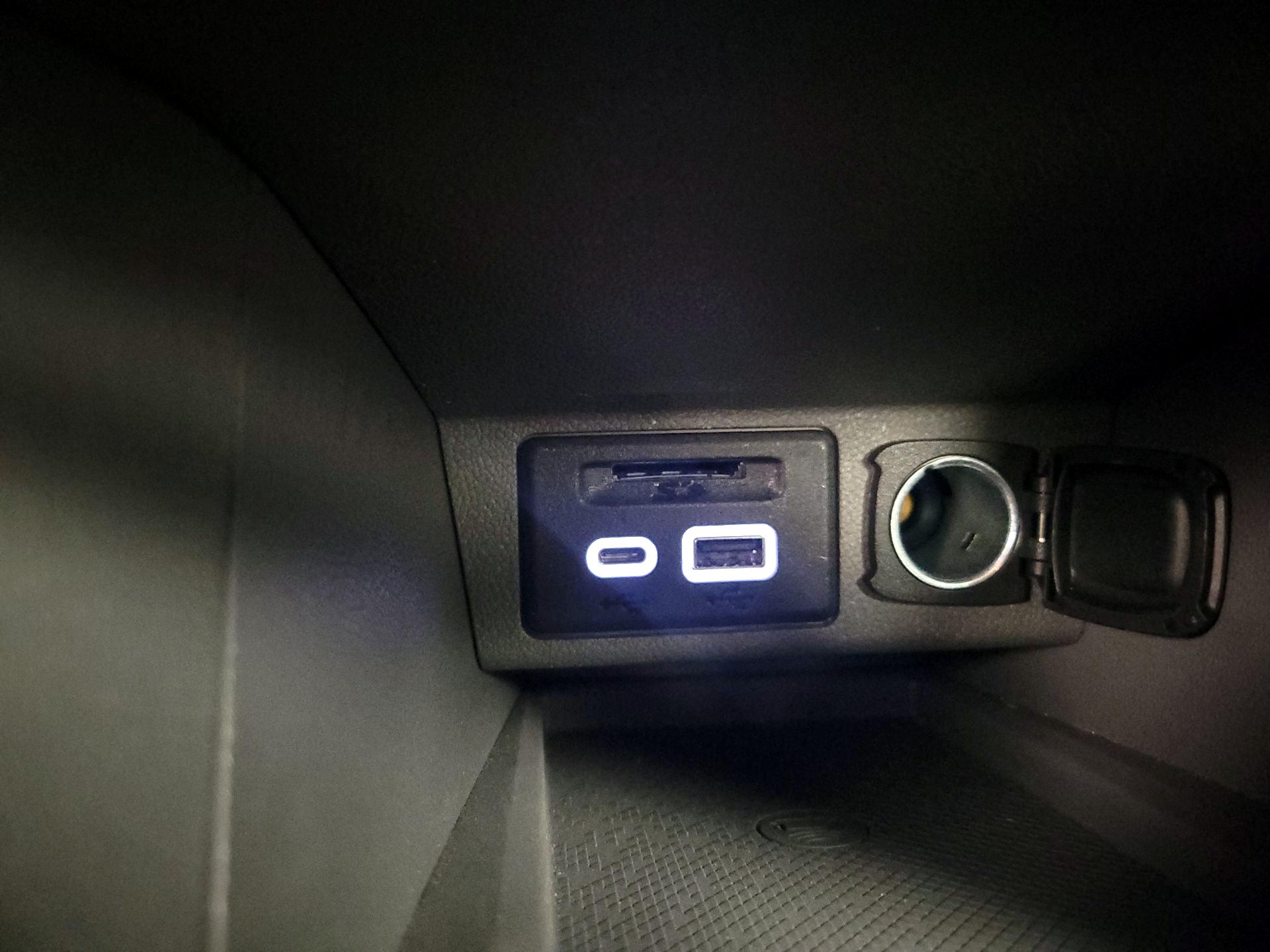 Thumbnail: 2023 Chevrolet Bolt EUV - 19