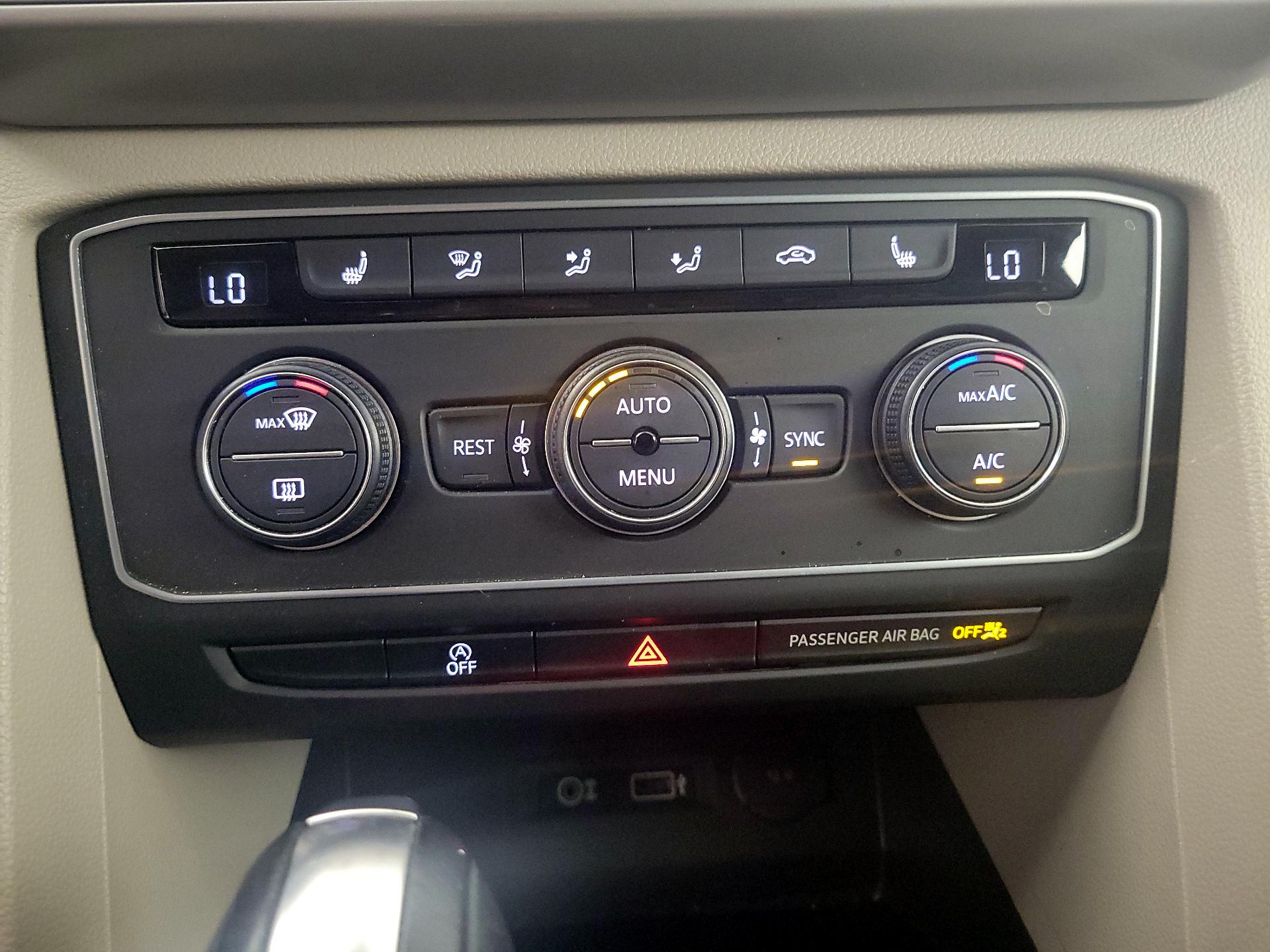 Thumbnail: 2019 Volkswagen Atlas - 16