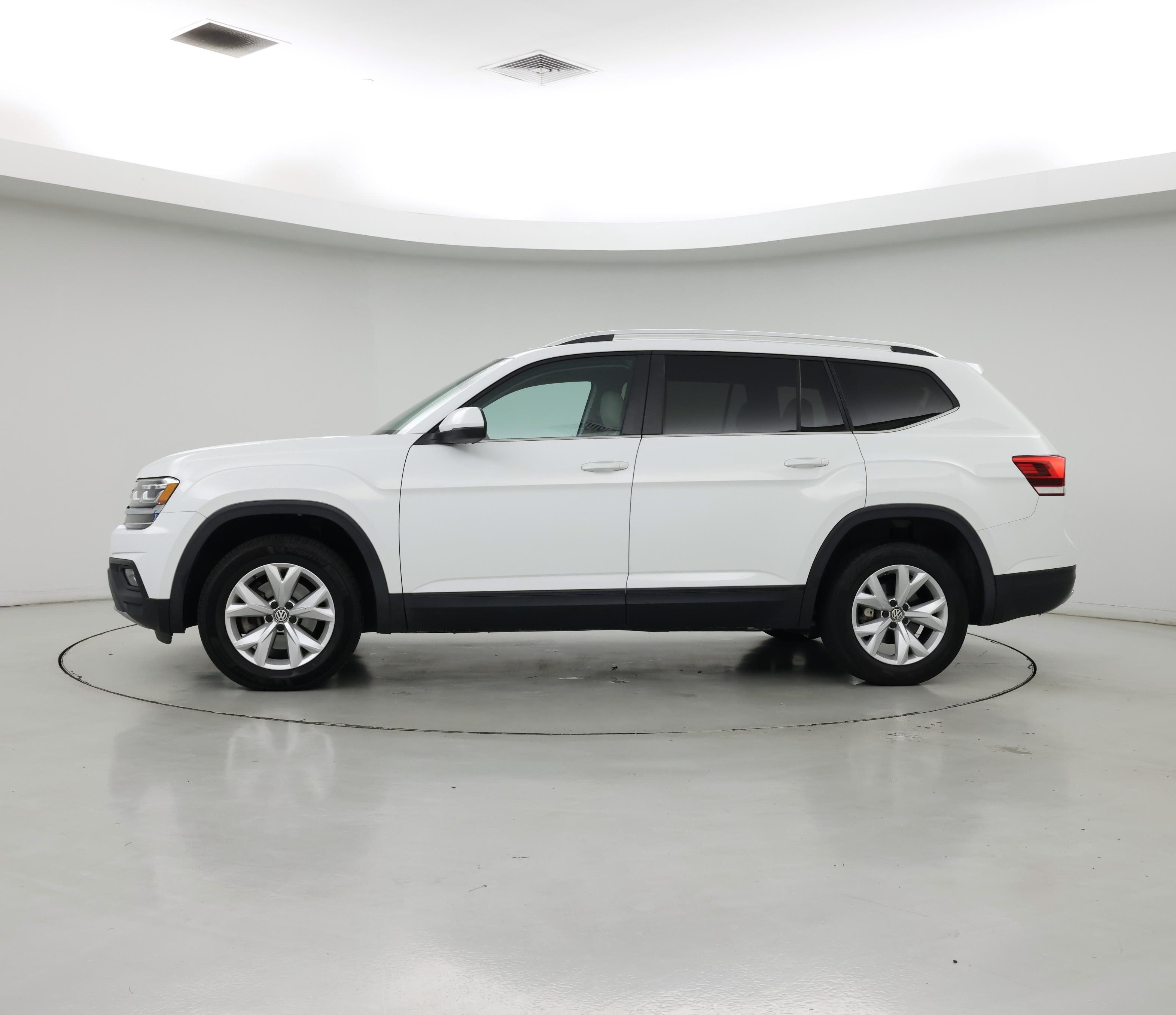 Thumbnail: 2019 Volkswagen Atlas - 3