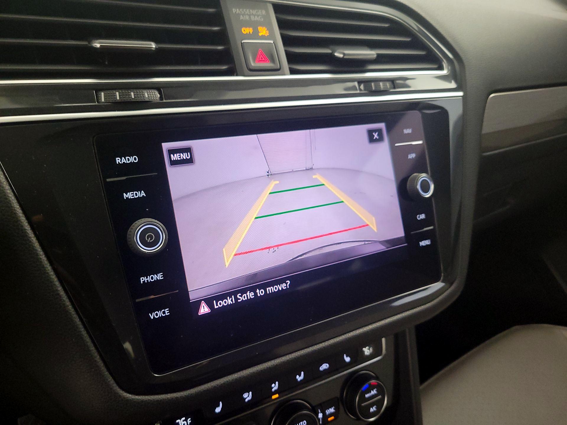 Thumbnail: 2018 Volkswagen Tiguan - 14