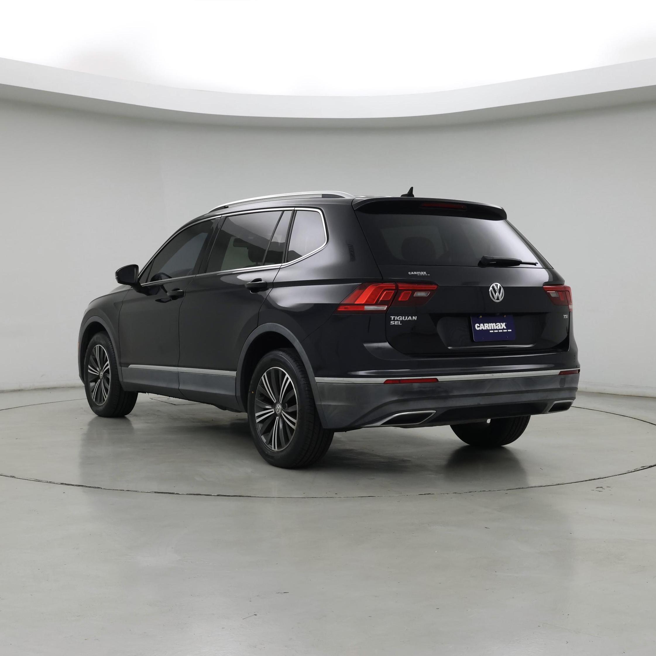 Thumbnail: 2018 Volkswagen Tiguan - 2