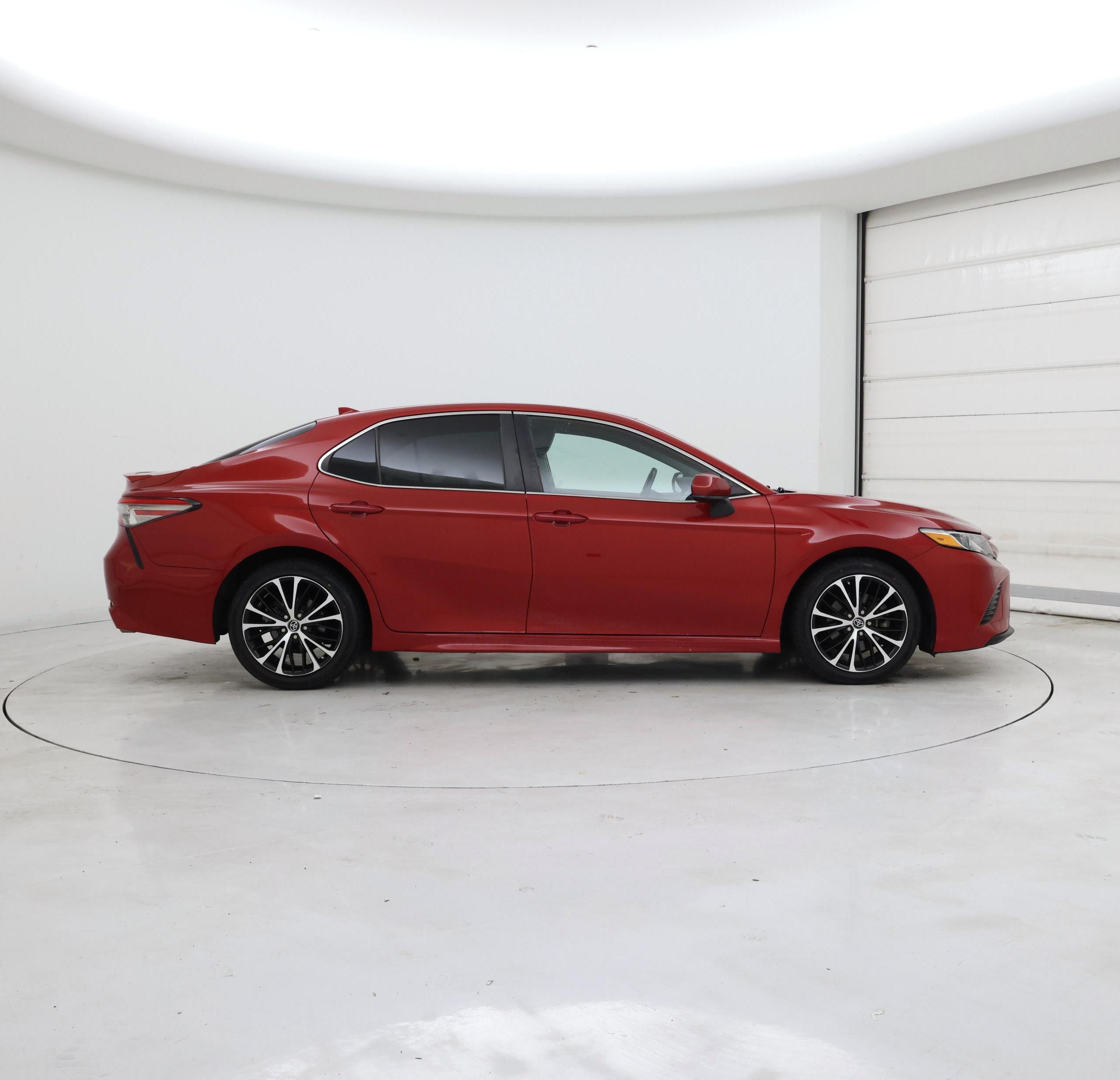 Thumbnail: 2019 Toyota Camry - 7