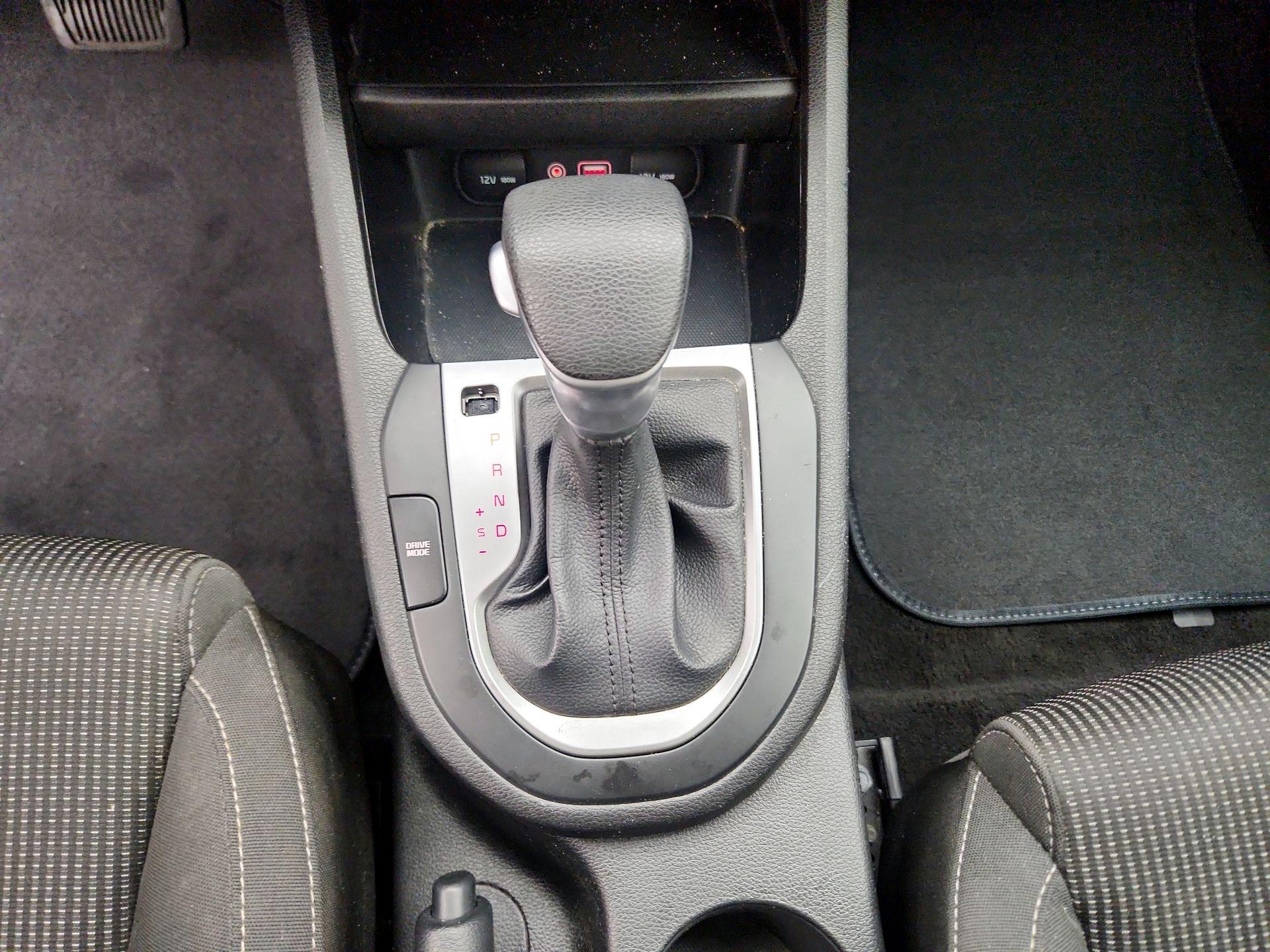Thumbnail: 2019 Kia Forte - 17