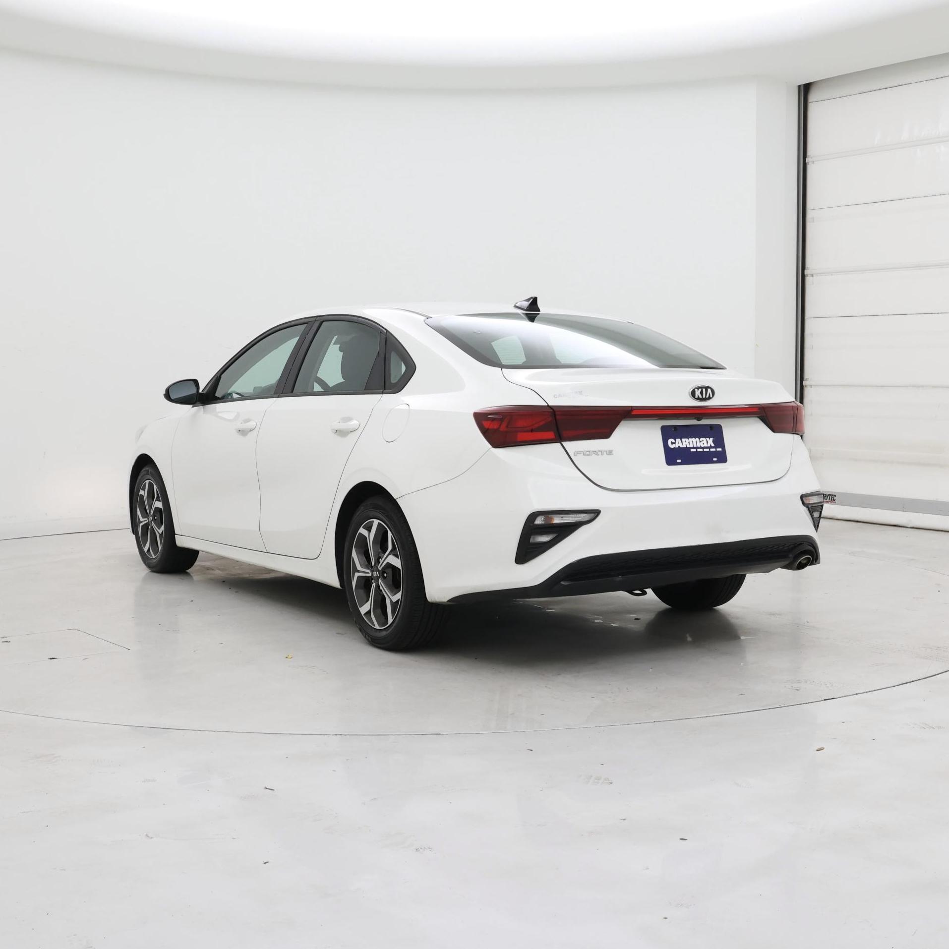 Thumbnail: 2019 Kia Forte - 2