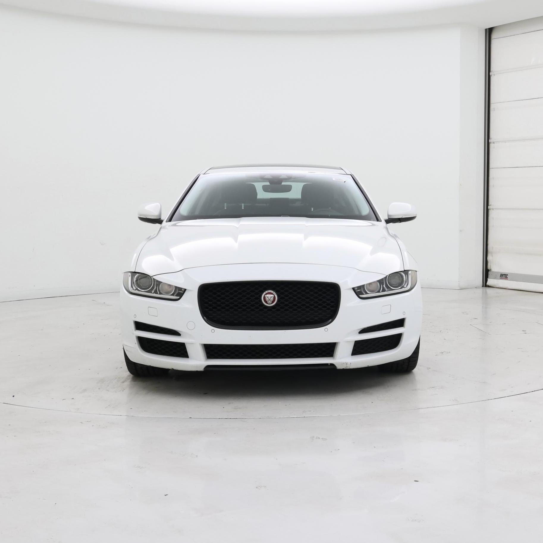 Thumbnail: 2019 Jaguar XE - 5